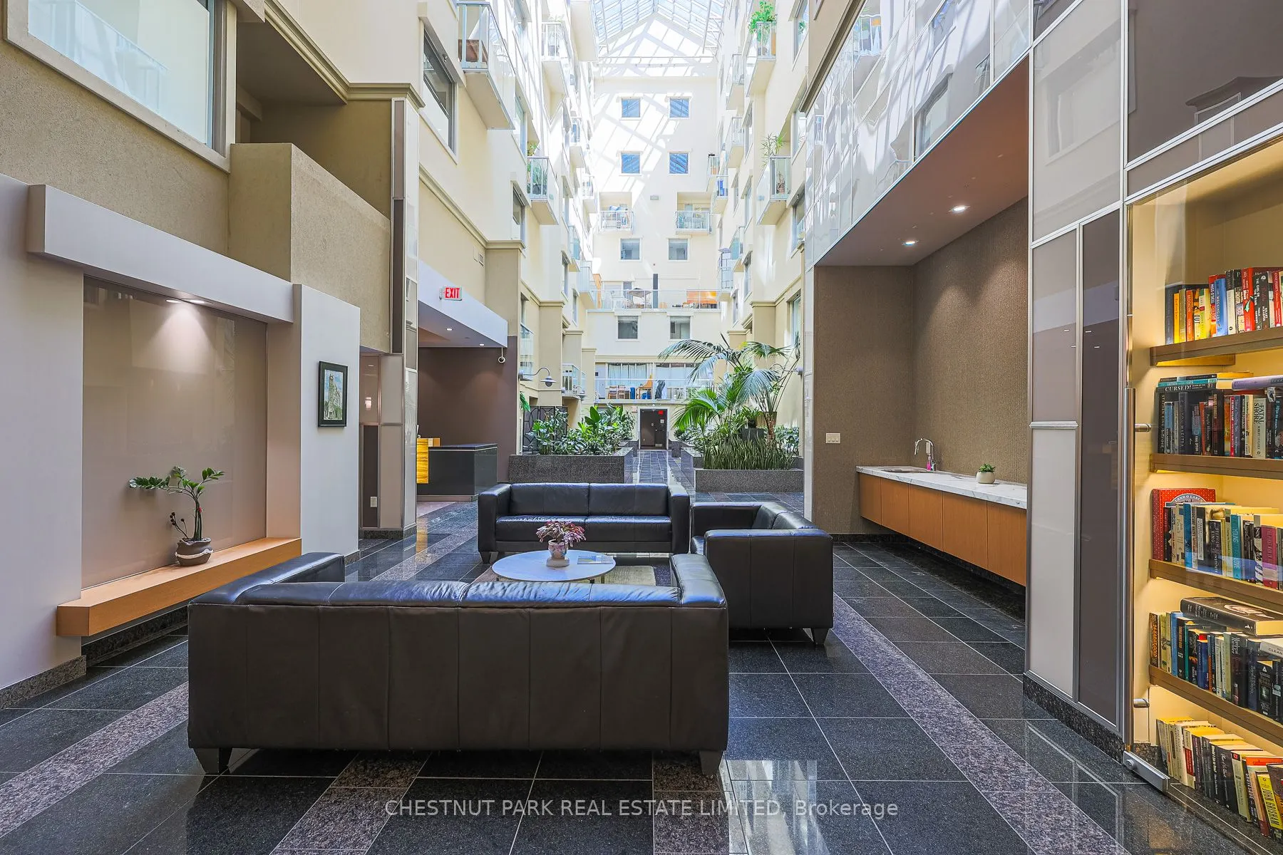 437 Roncesvalles Avenue, #404