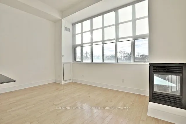 437 Roncesvalles Avenue, #404