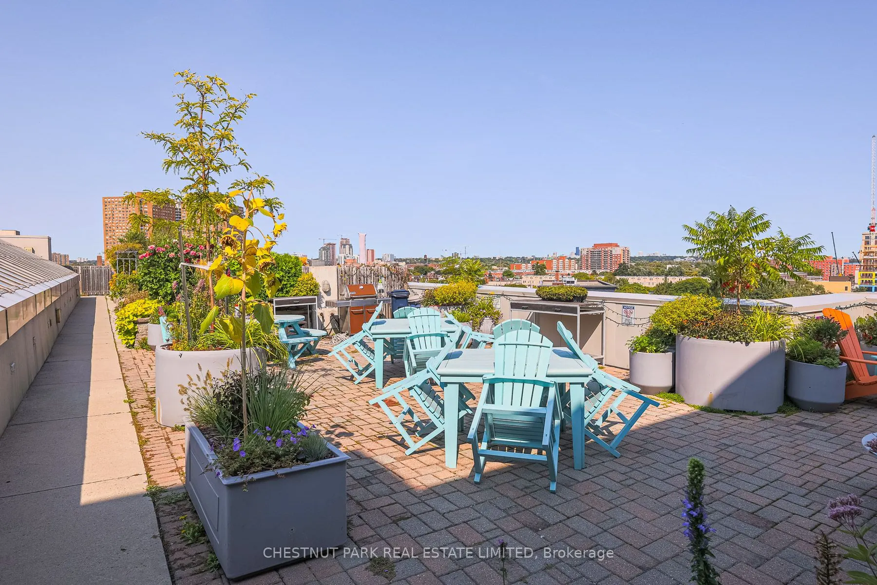437 Roncesvalles Avenue, #404