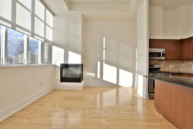437 Roncesvalles Avenue, #404