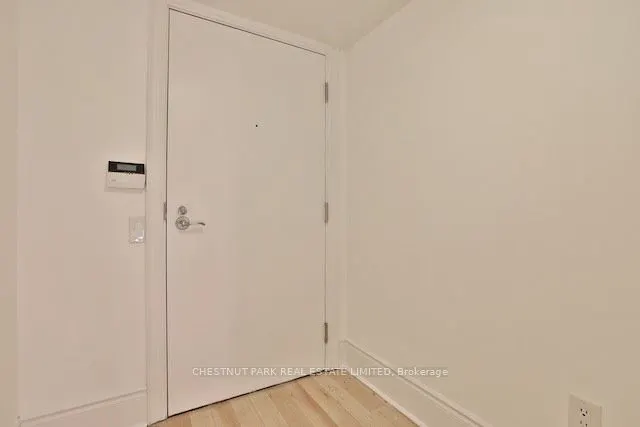 437 Roncesvalles Avenue, #404