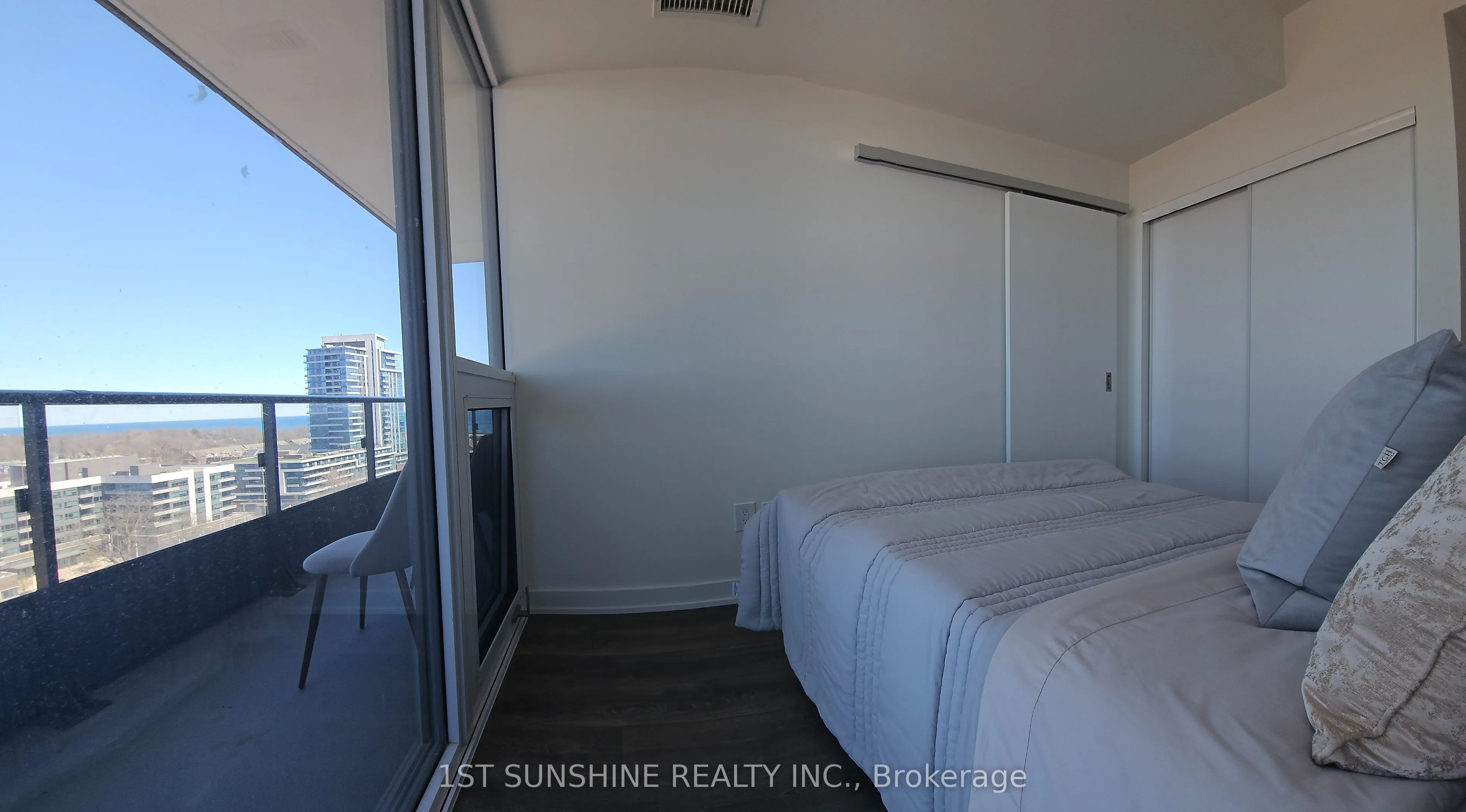 28 Ann Street, #1106