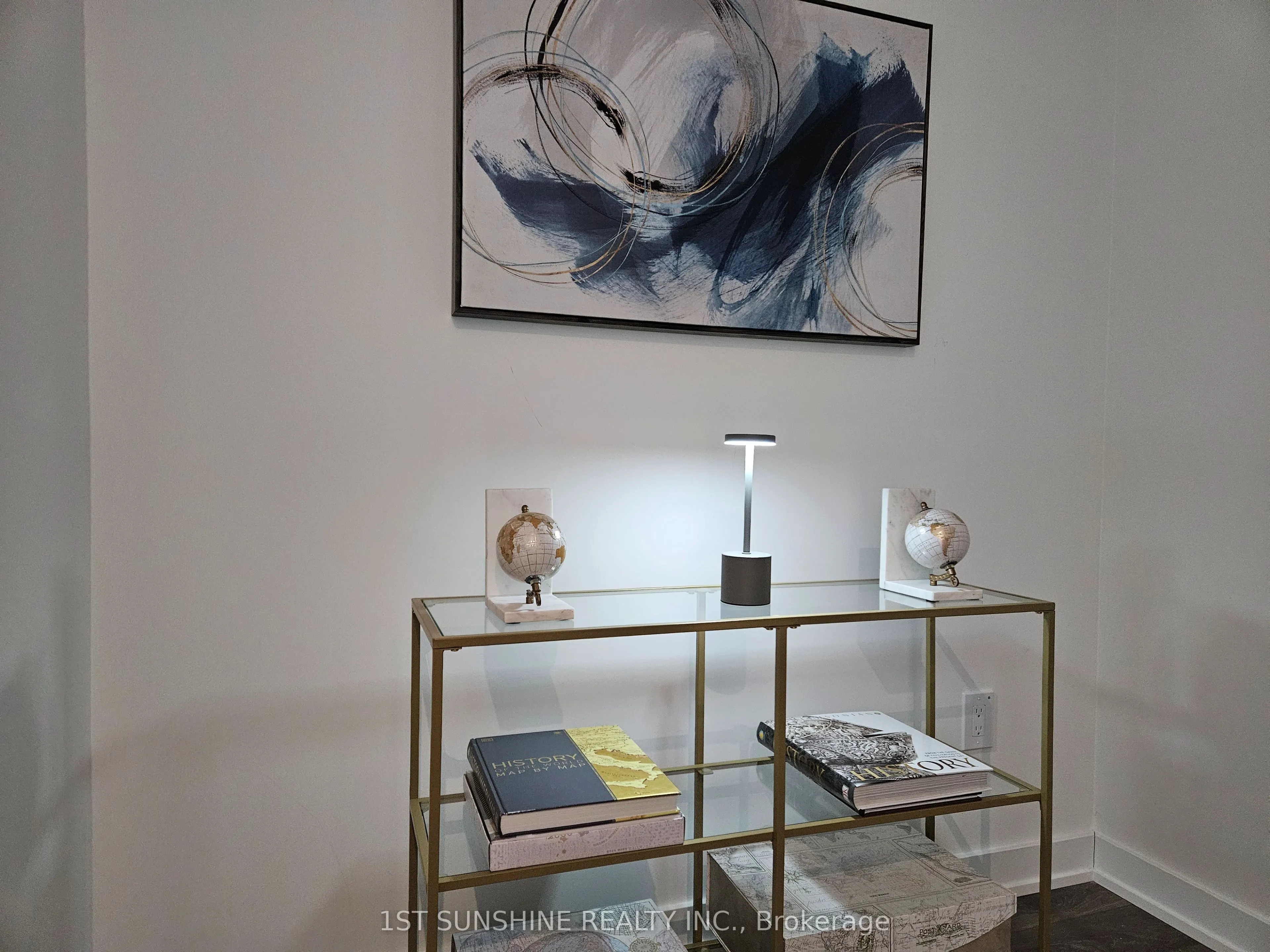 28 Ann Street, #1106