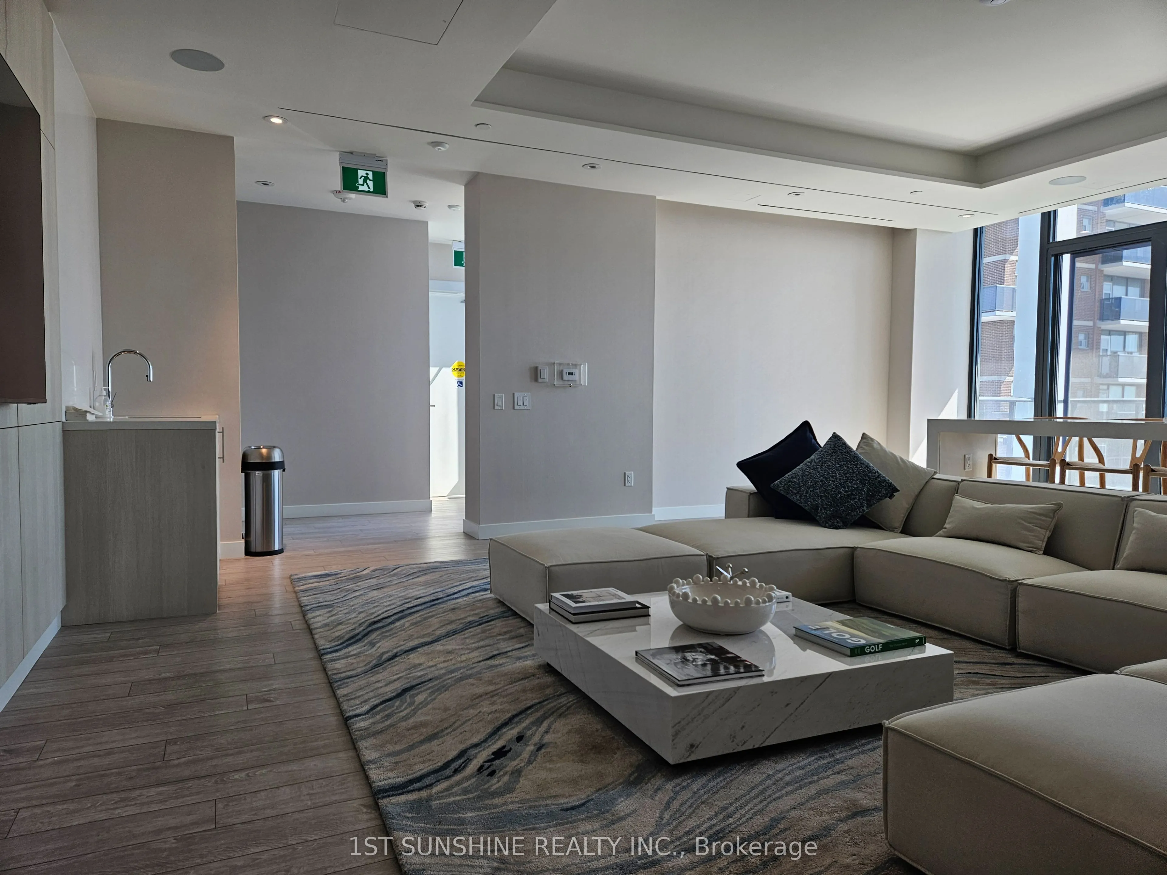 28 Ann Street, #1106