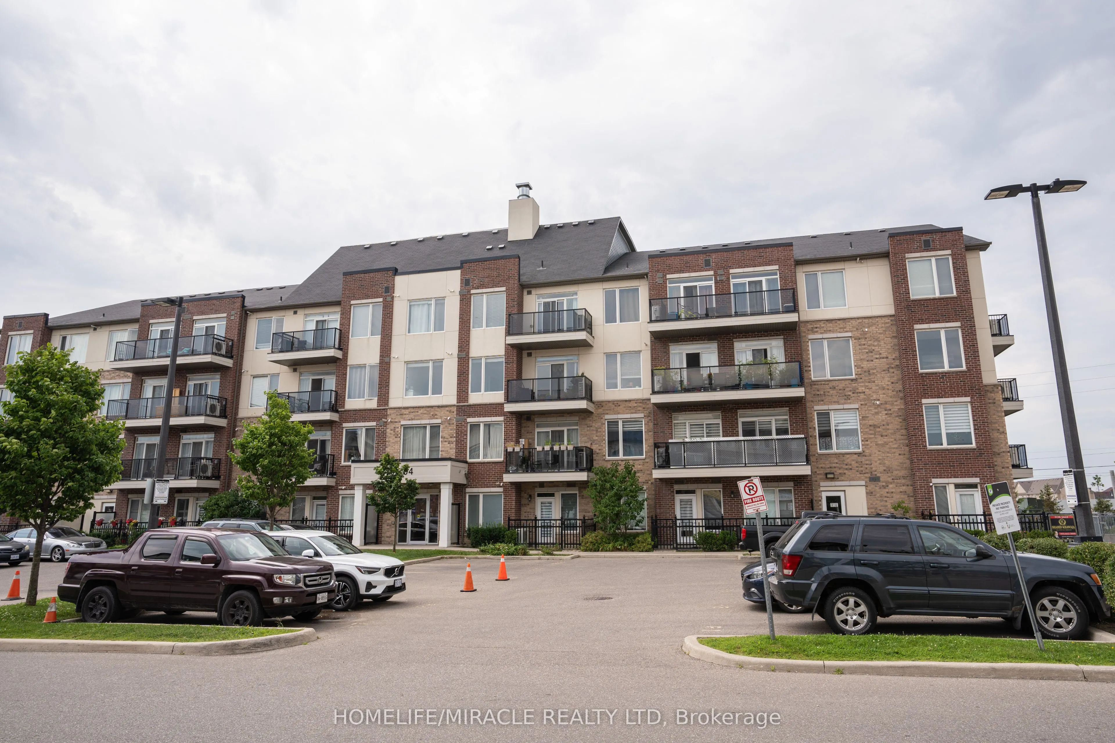 54 Sky Harbour Drive N, #306