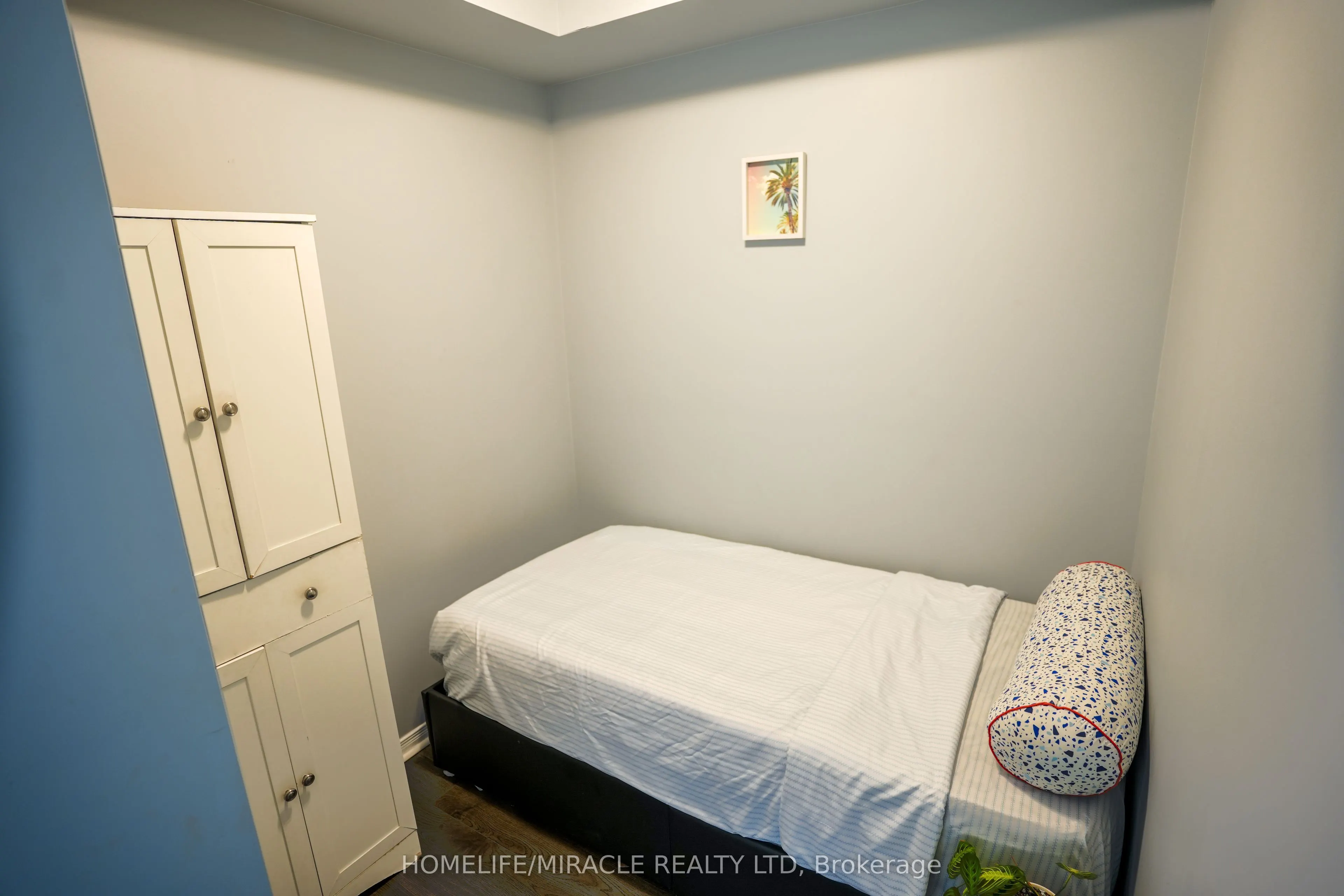 54 Sky Harbour Drive N, #306
