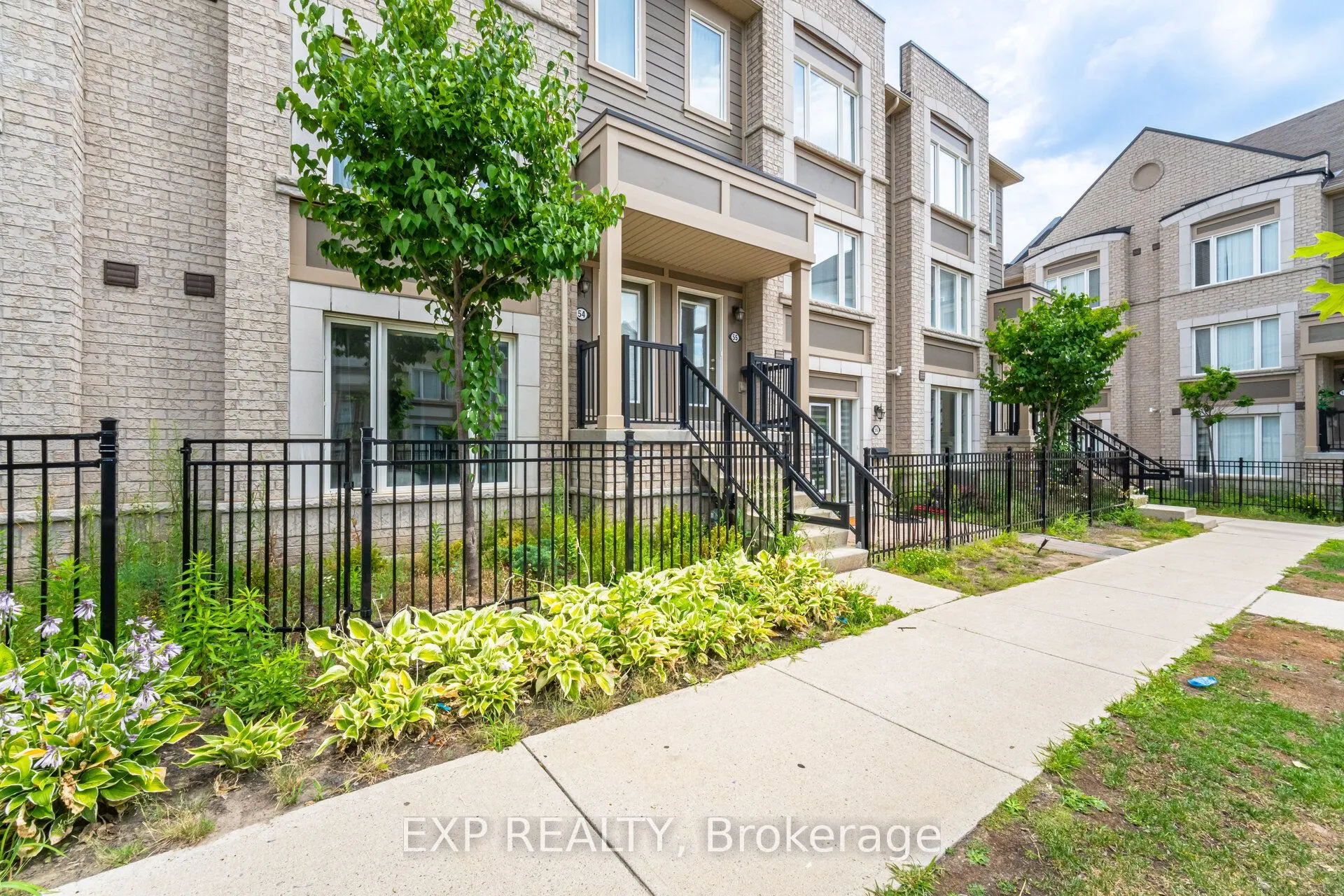 1 Beckenrose Court, #56