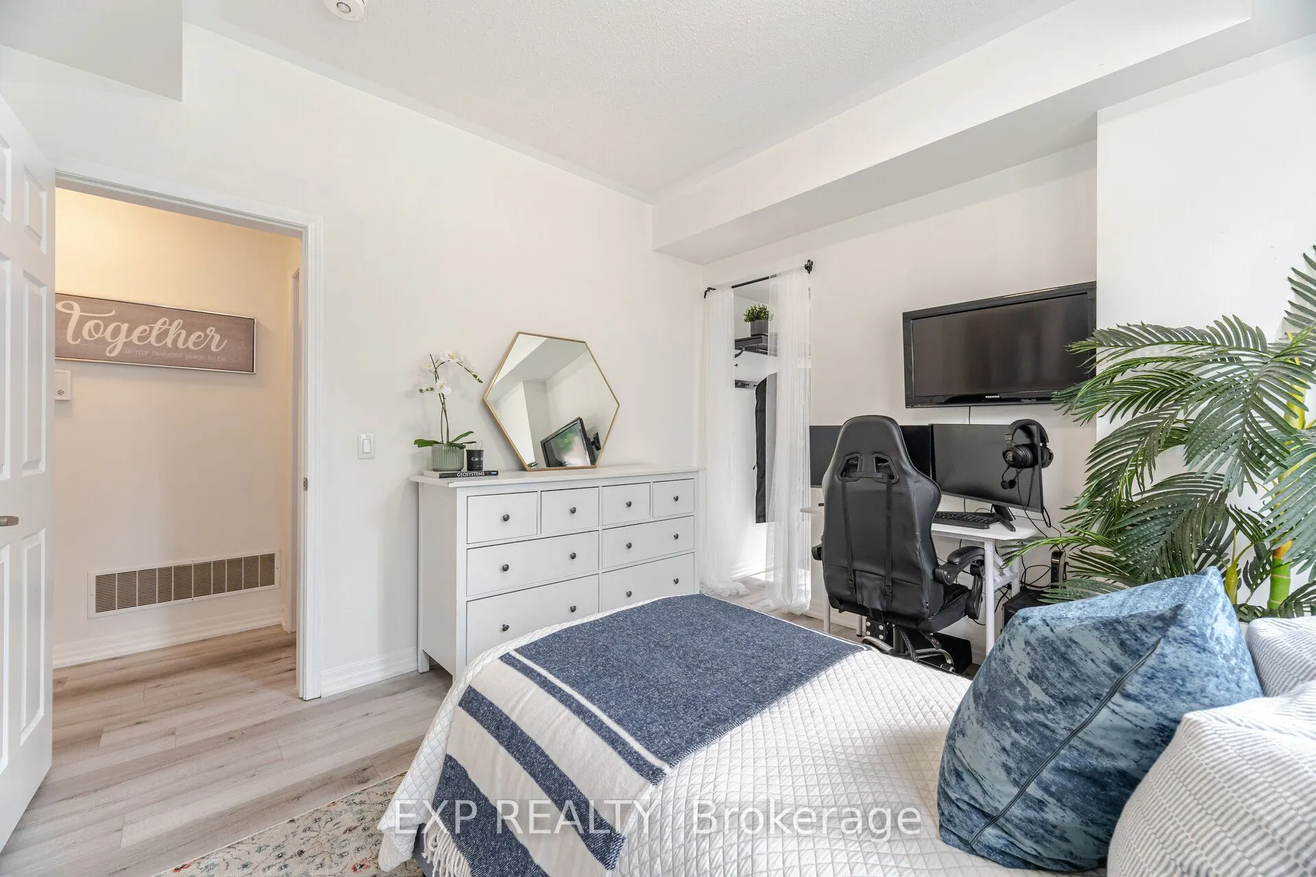 1 Beckenrose Court, #56