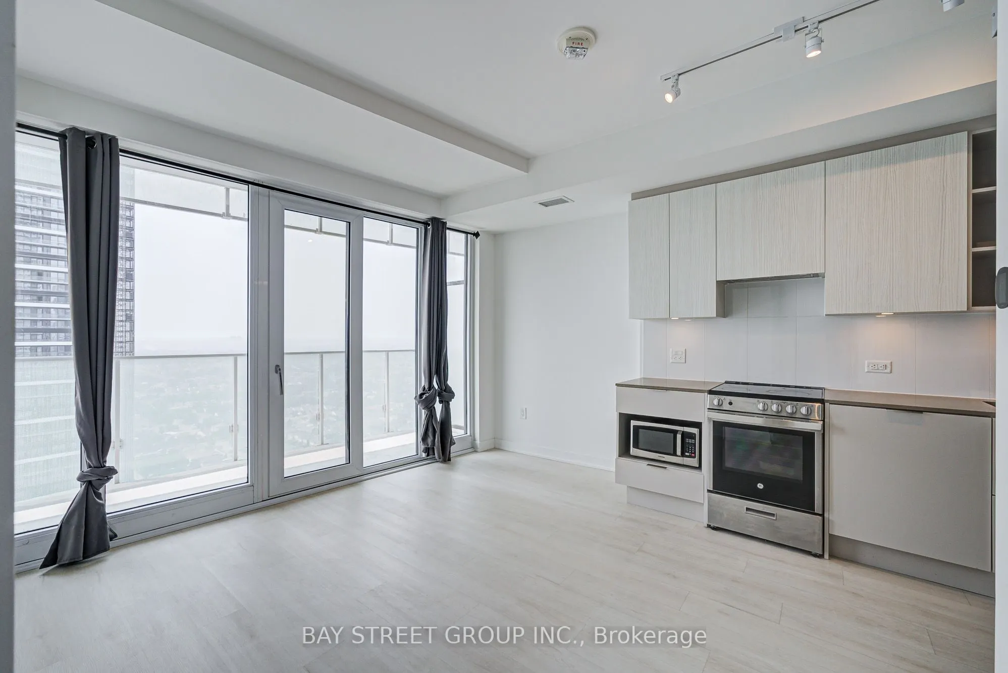3900 Confederation Parkway, #3207