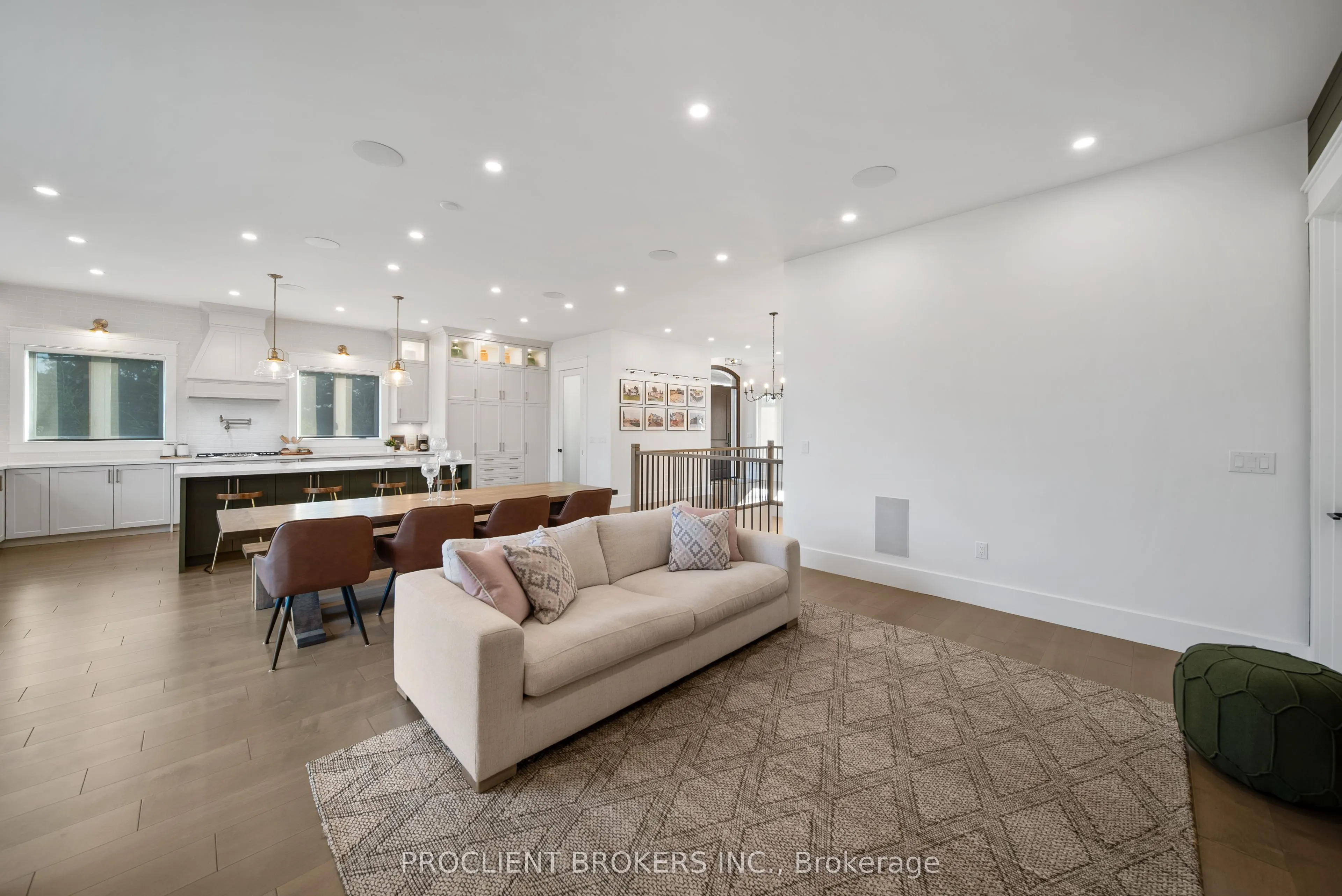 10223 Guelph Line