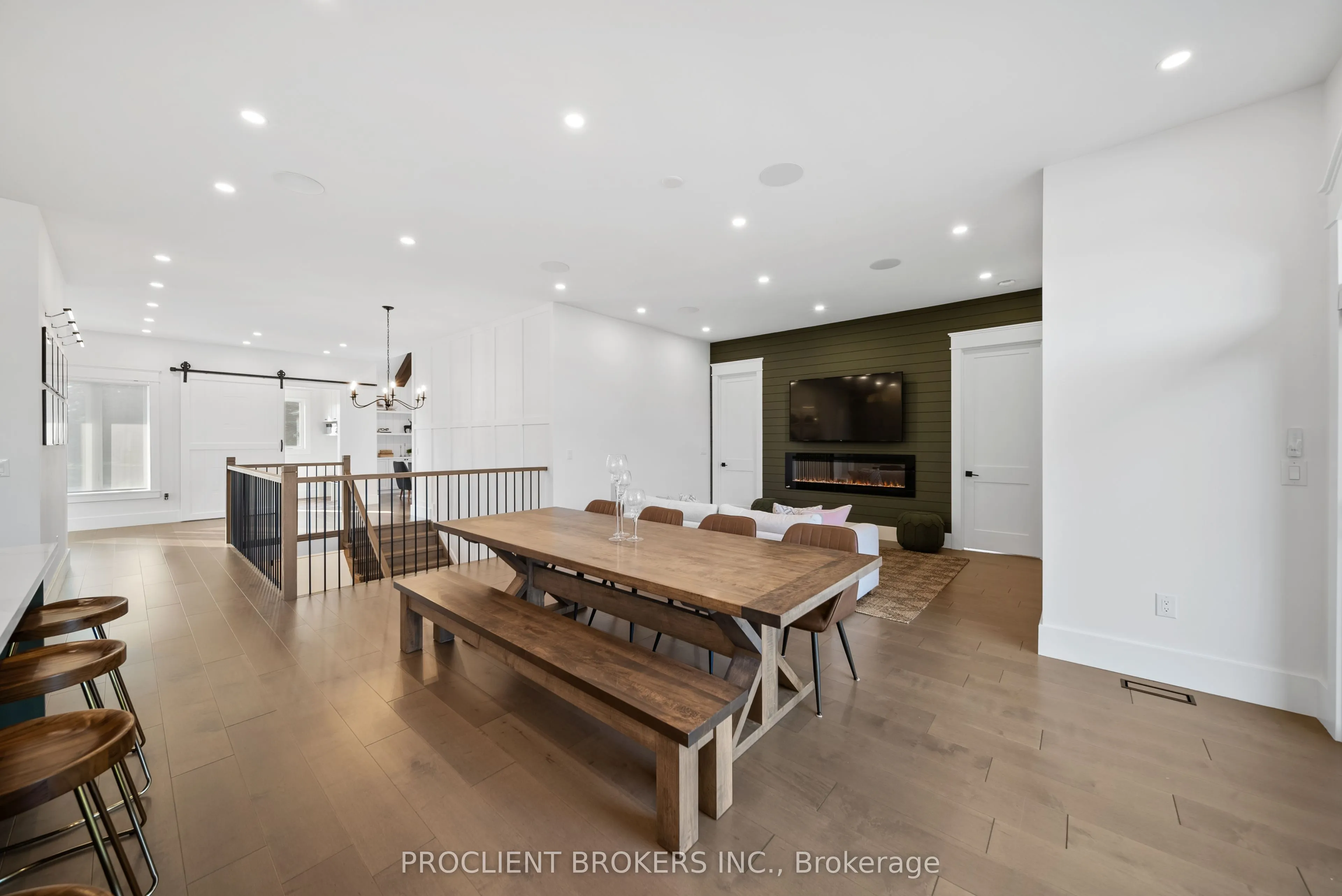 10223 Guelph Line