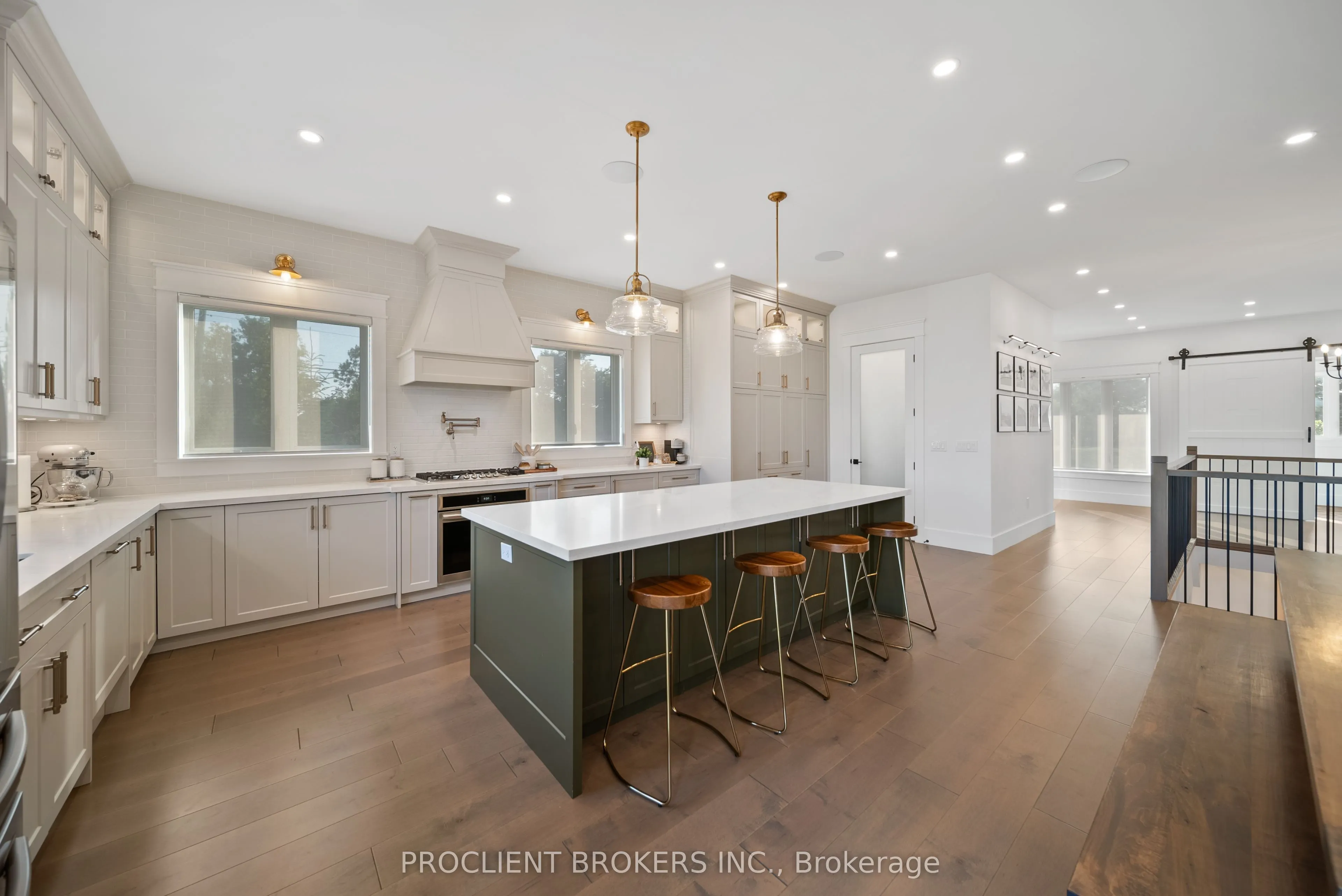 10223 Guelph Line