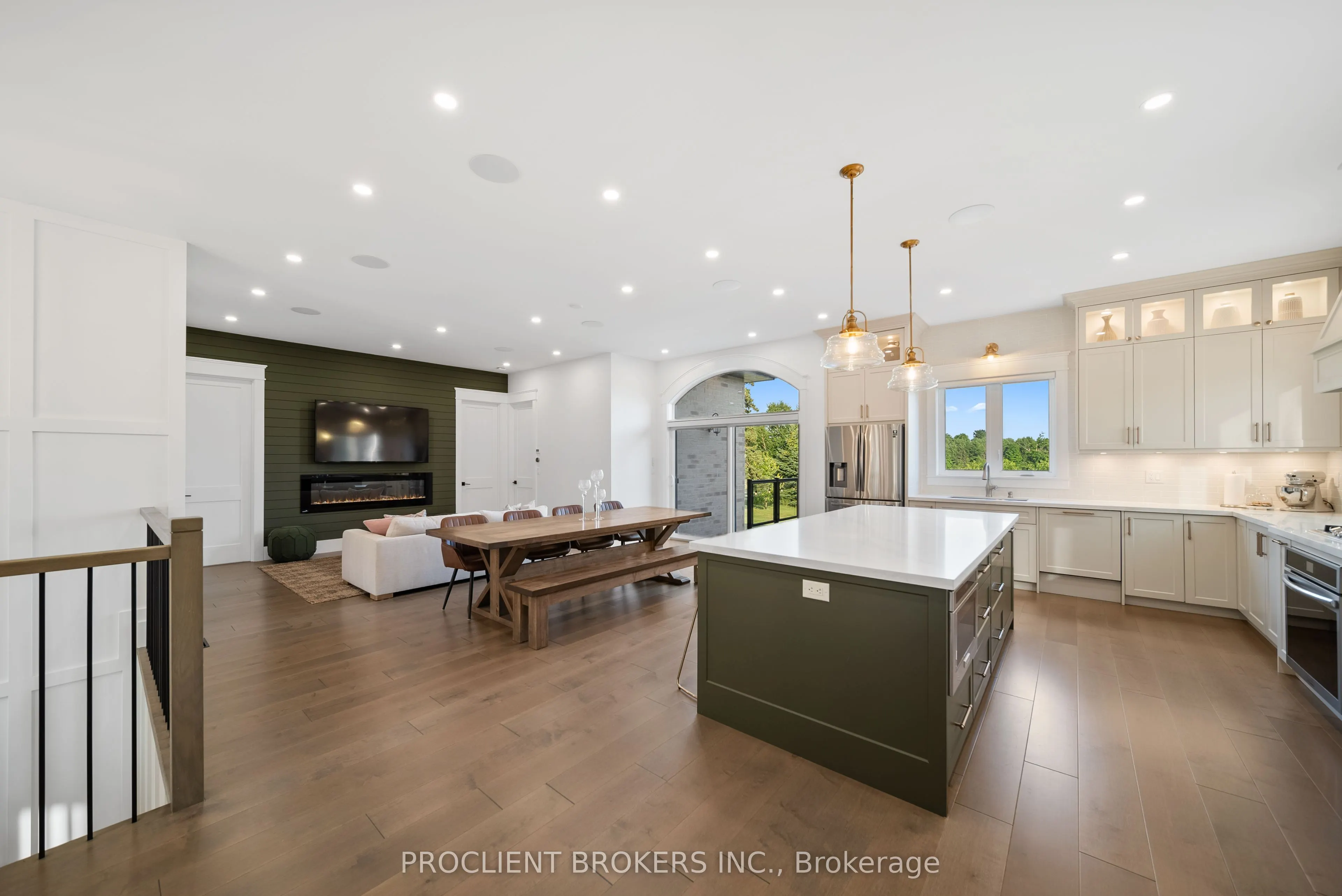 10223 Guelph Line