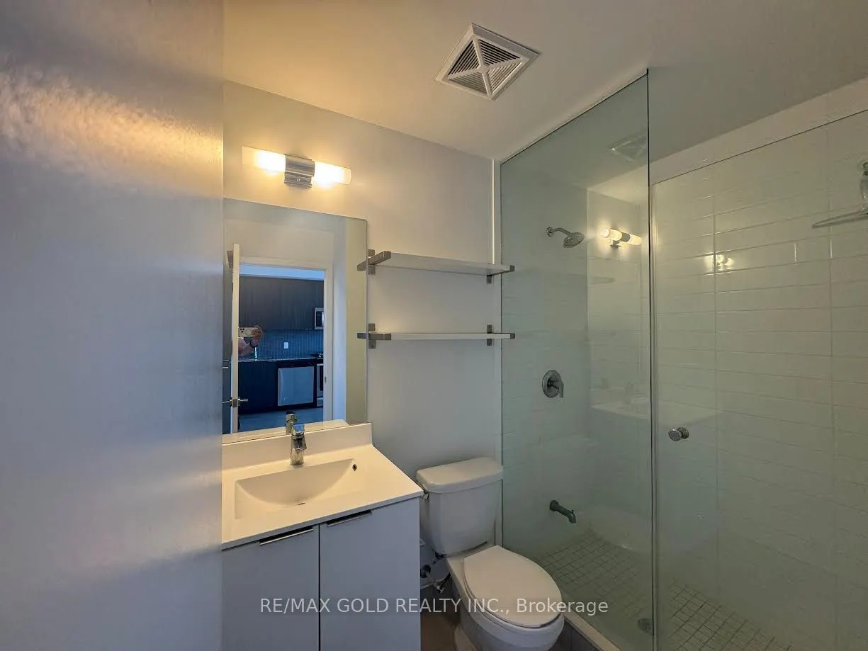 30 Shore Breeze Drive, #5204