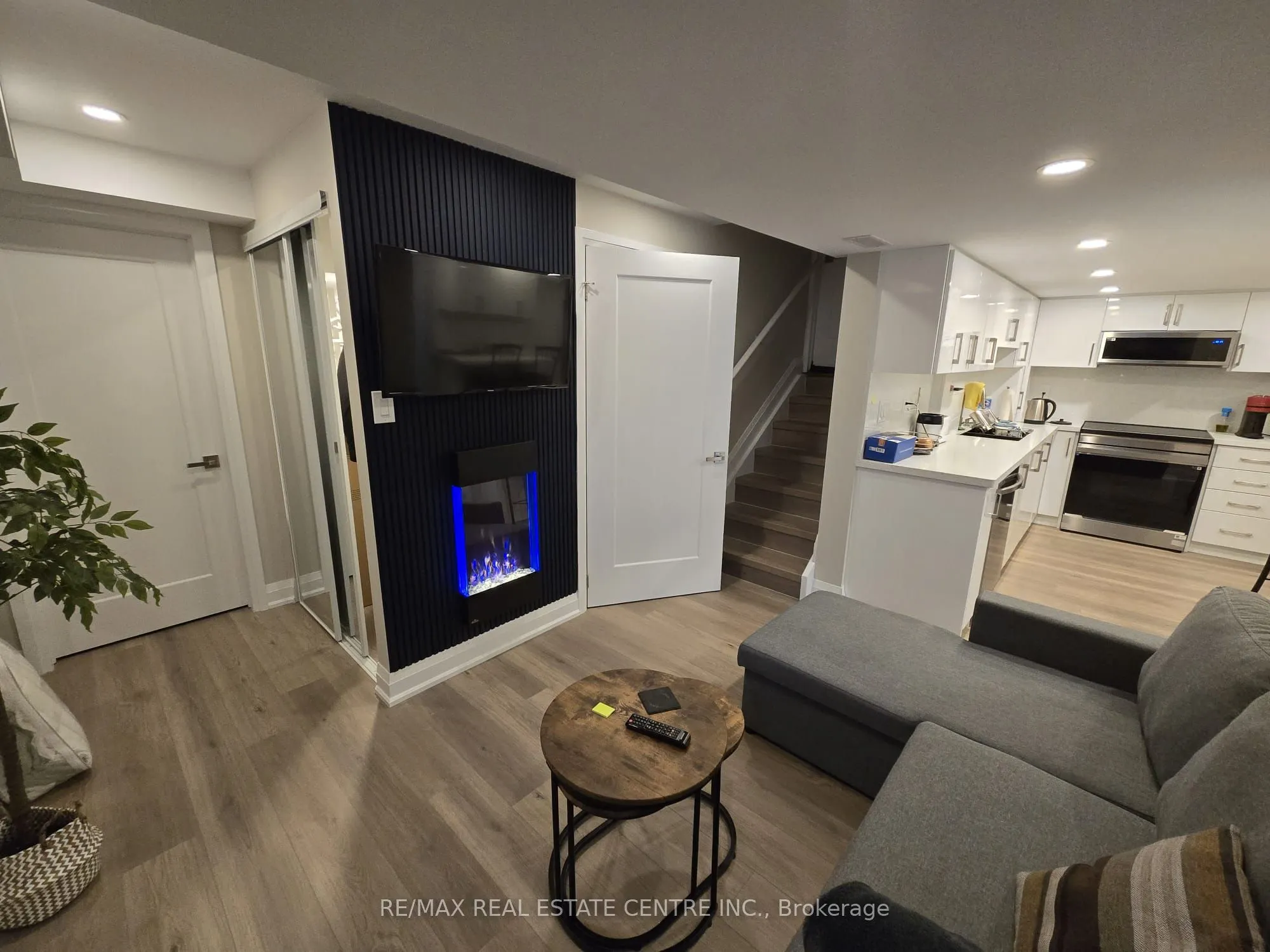 1412 Rose Way, #Bsmt.