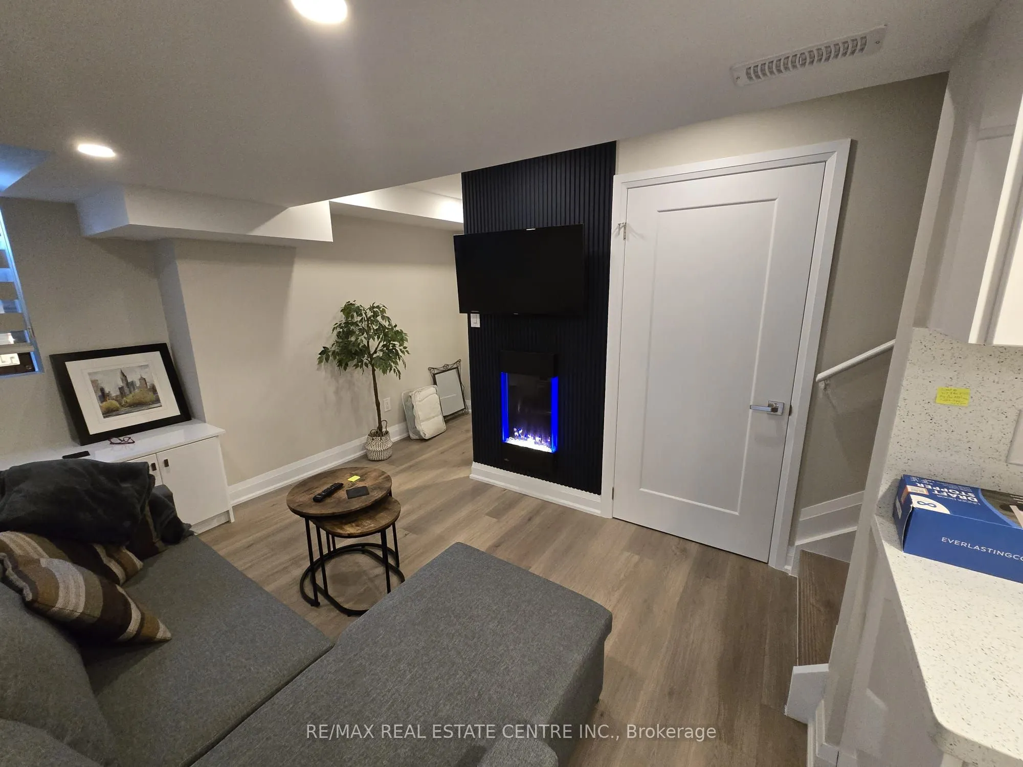1412 Rose Way, #Bsmt.