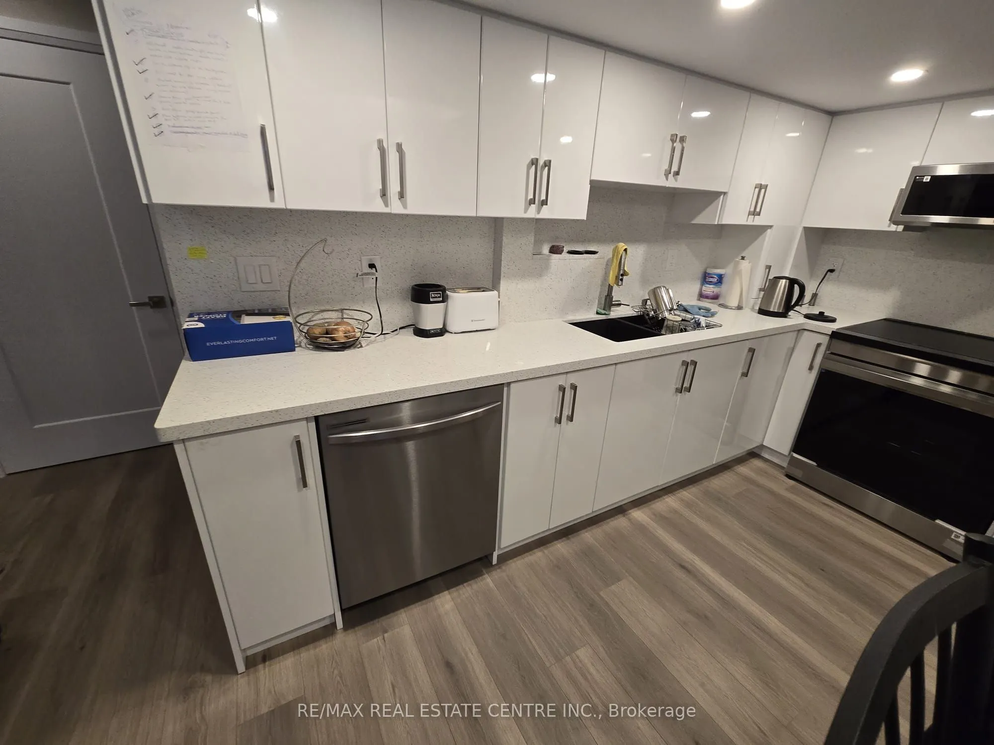 1412 Rose Way, #Bsmt.