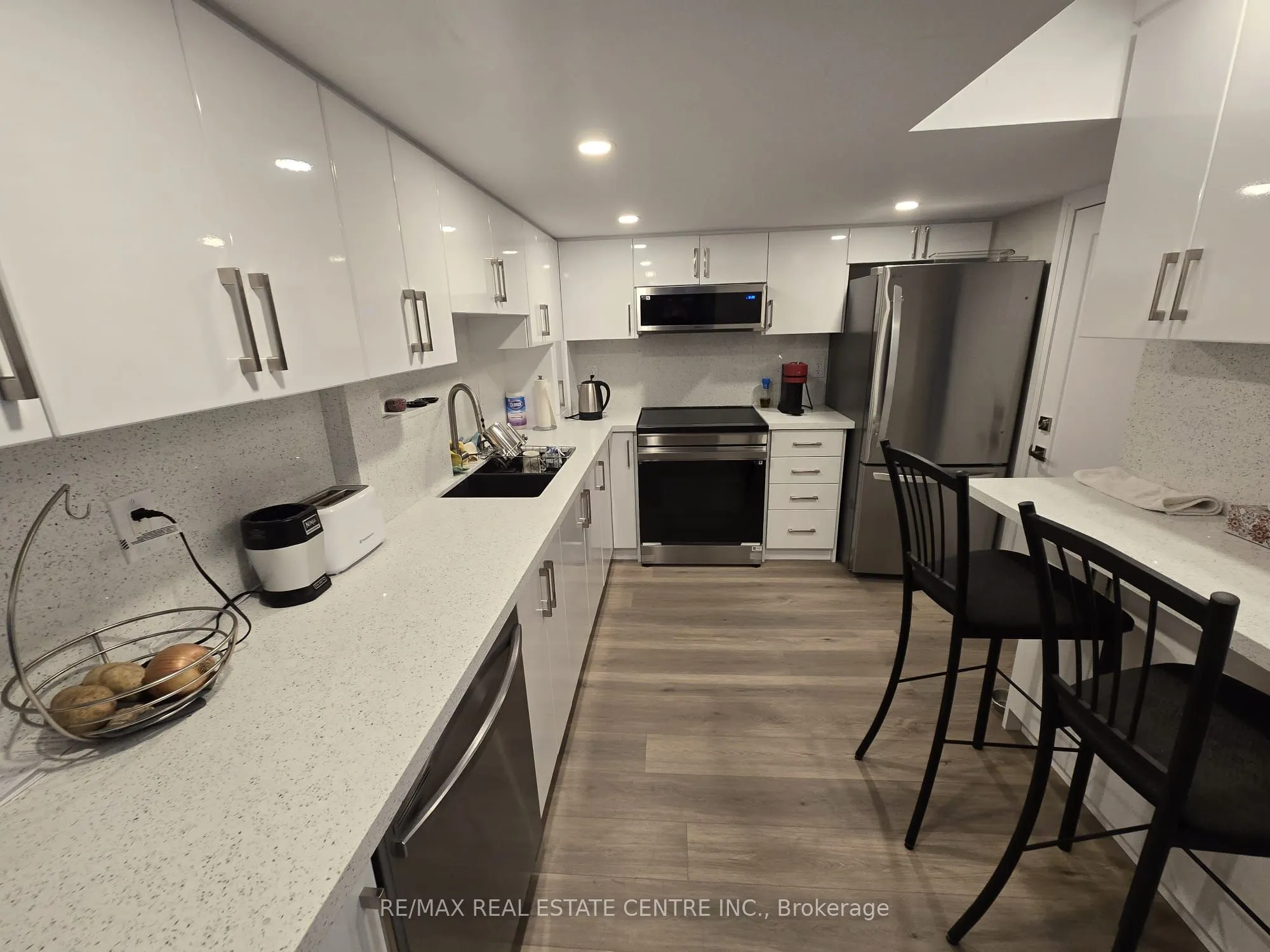 1412 Rose Way, #Bsmt.