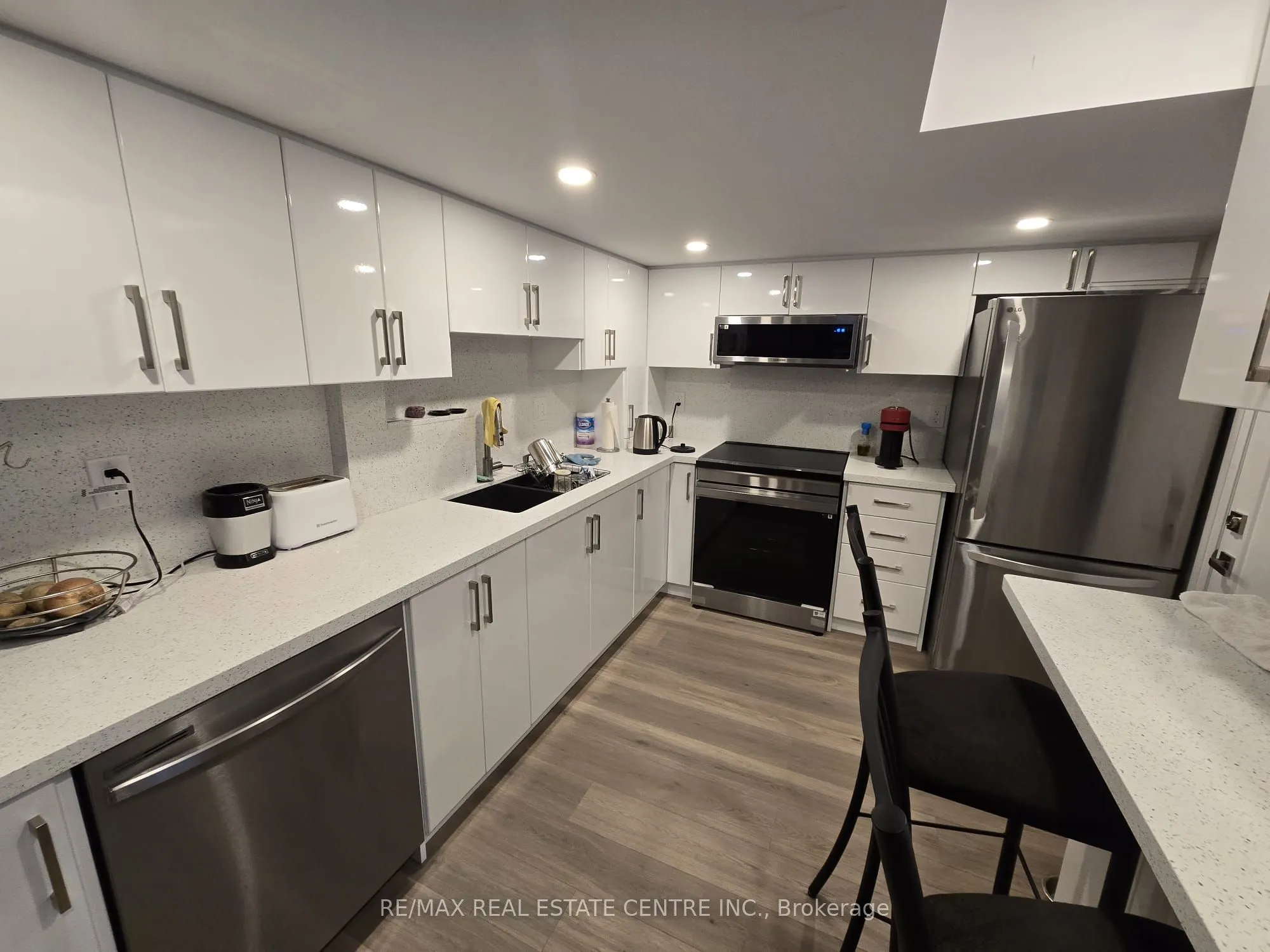 1412 Rose Way, #Bsmt.