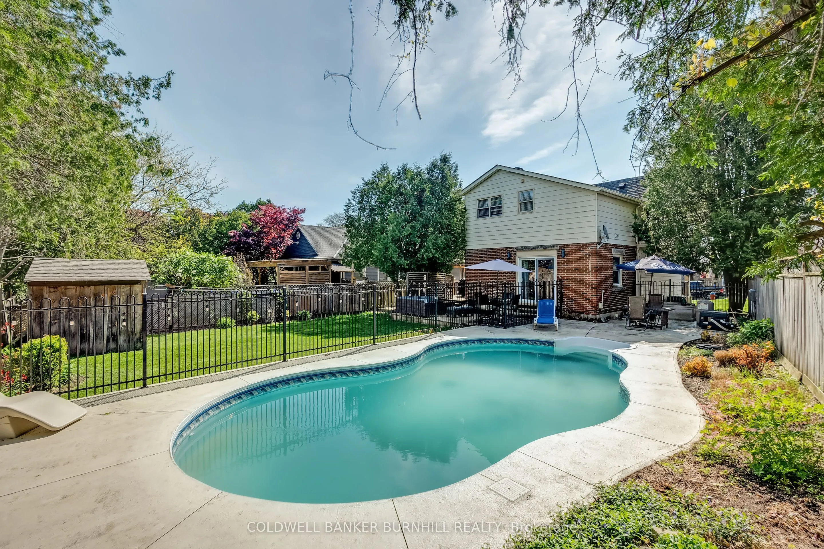 1153 BELLVIEW Street