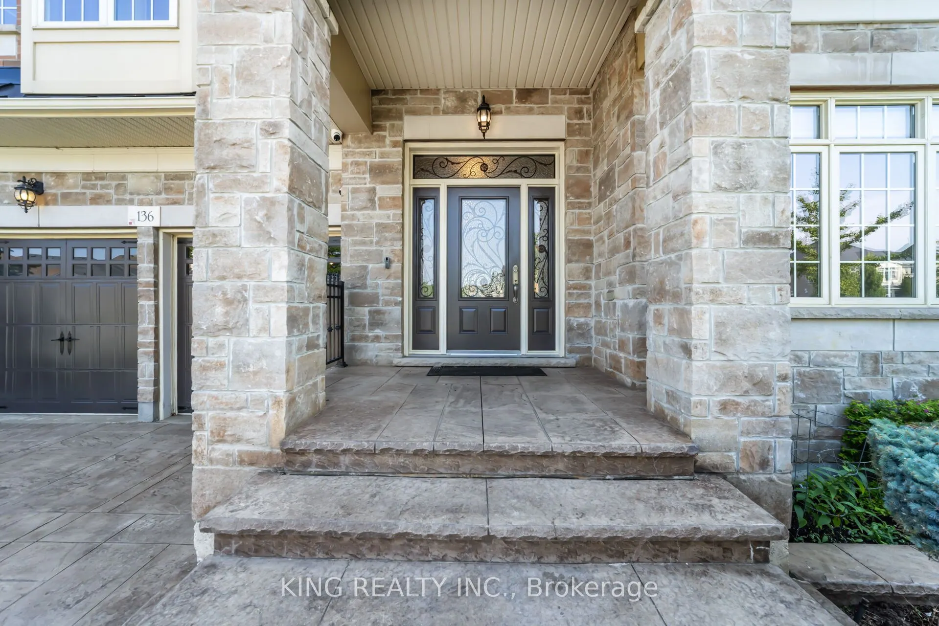 136 Coastline Drive