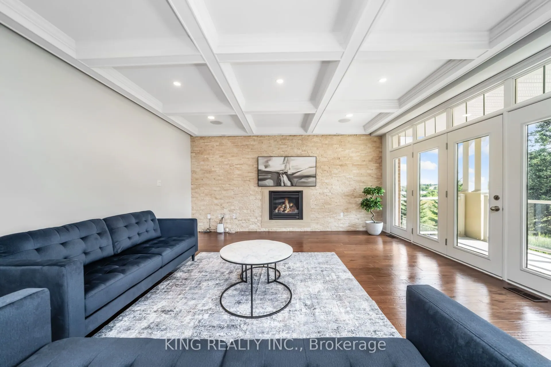 136 Coastline Drive