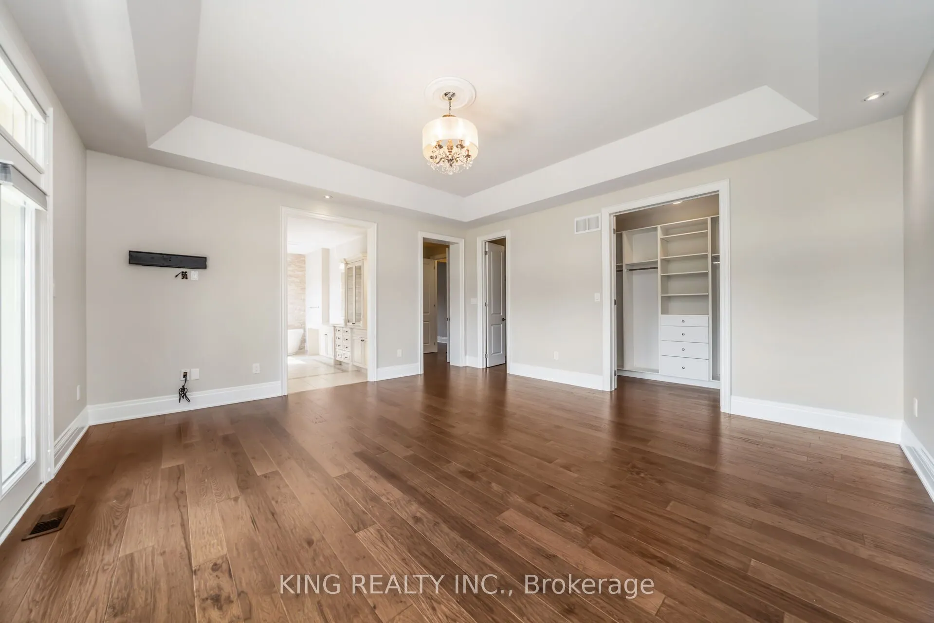 136 Coastline Drive
