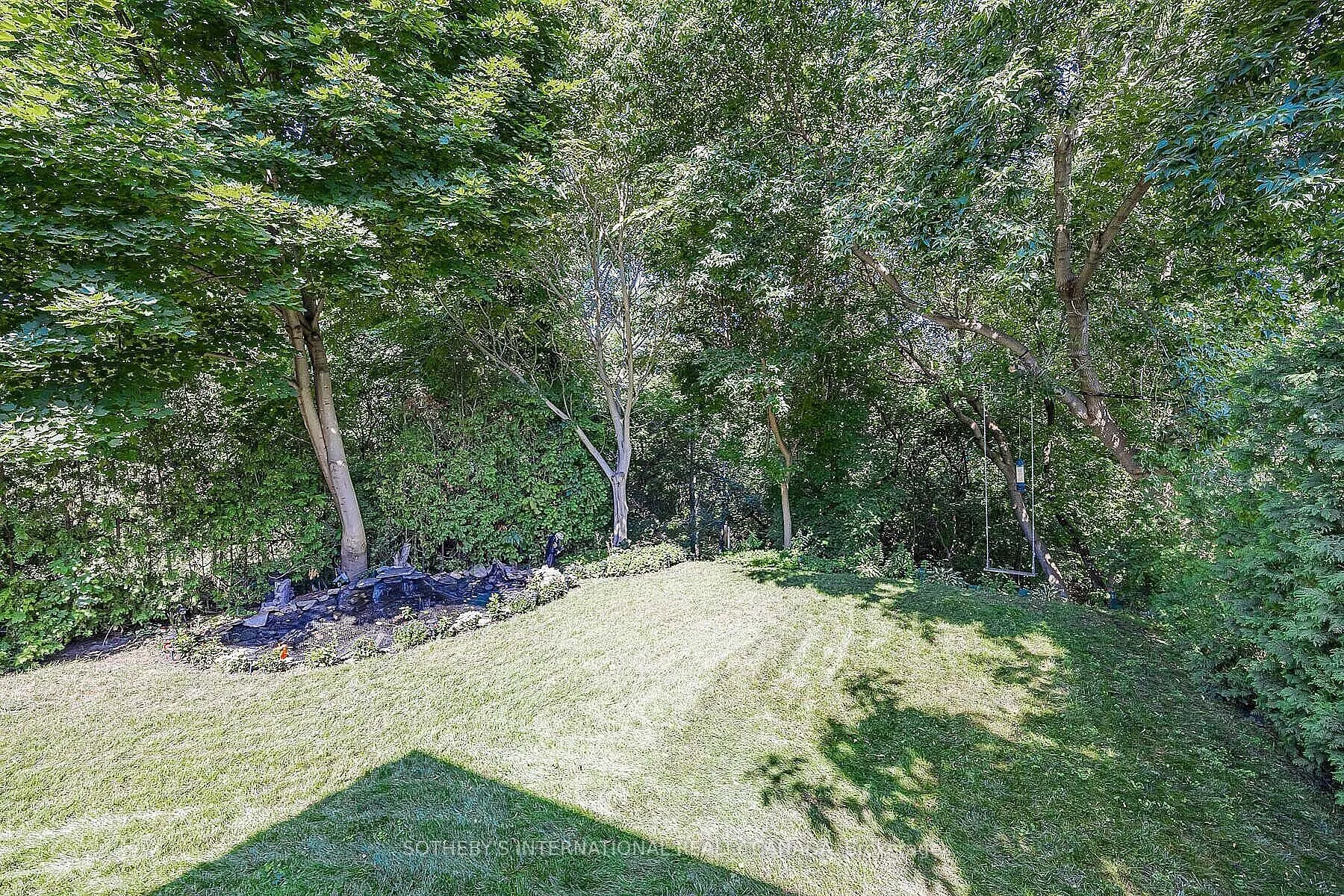 44 Meadowcrest Road