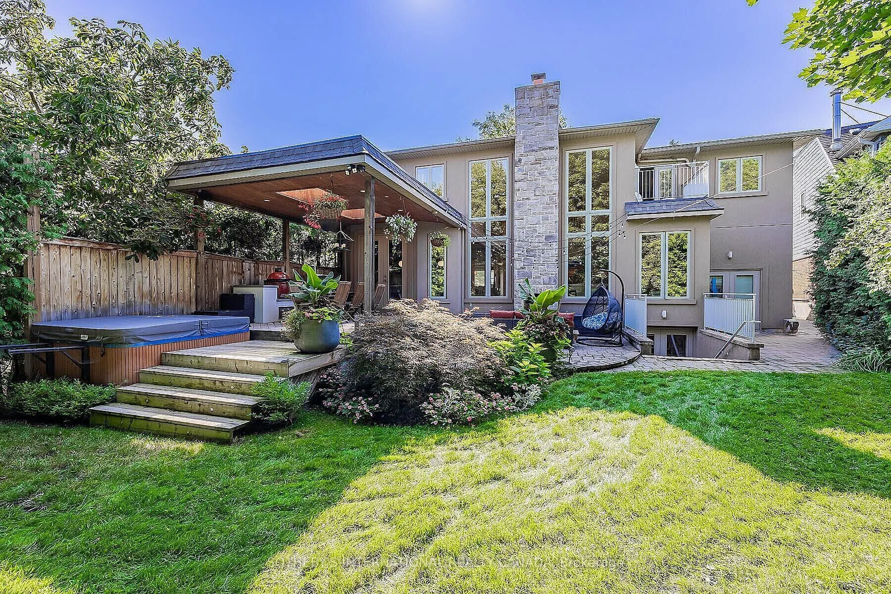 44 Meadowcrest Road