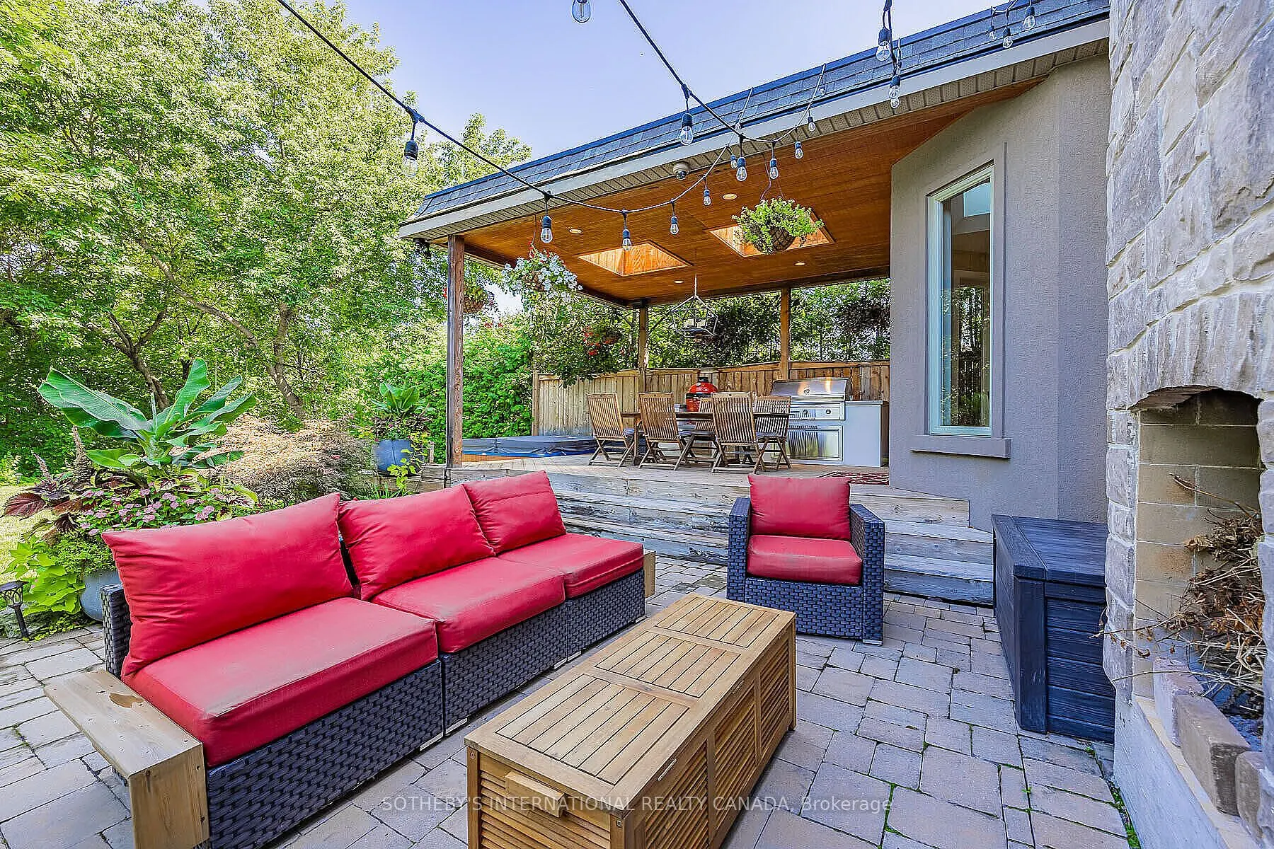 44 Meadowcrest Road