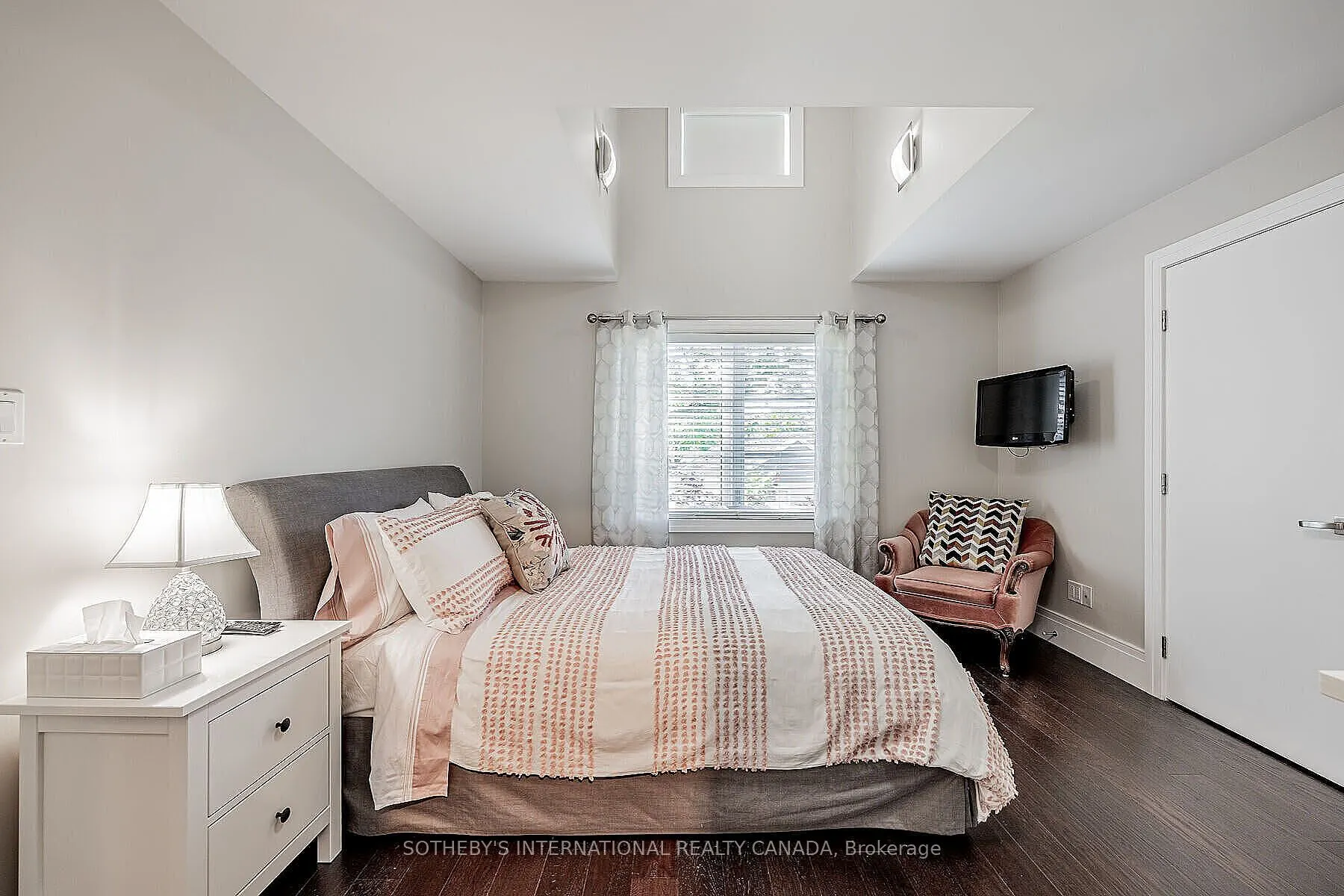 44 Meadowcrest Road