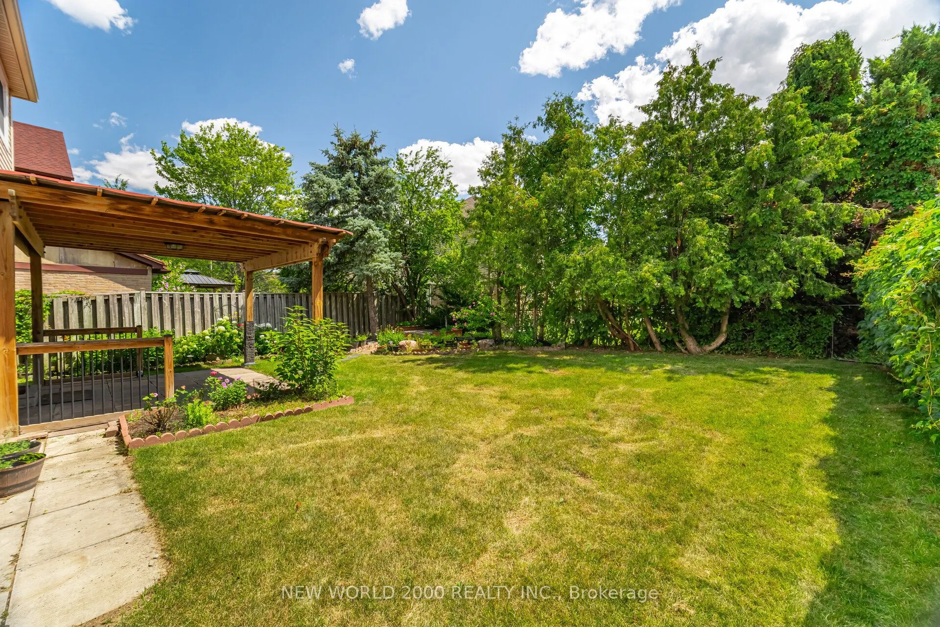 7221 Danton Promenade