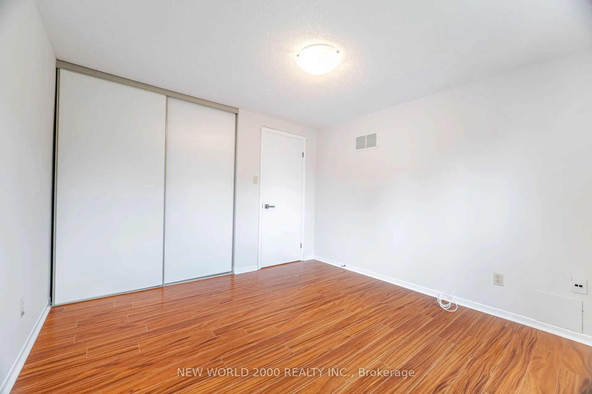 7221 Danton Promenade