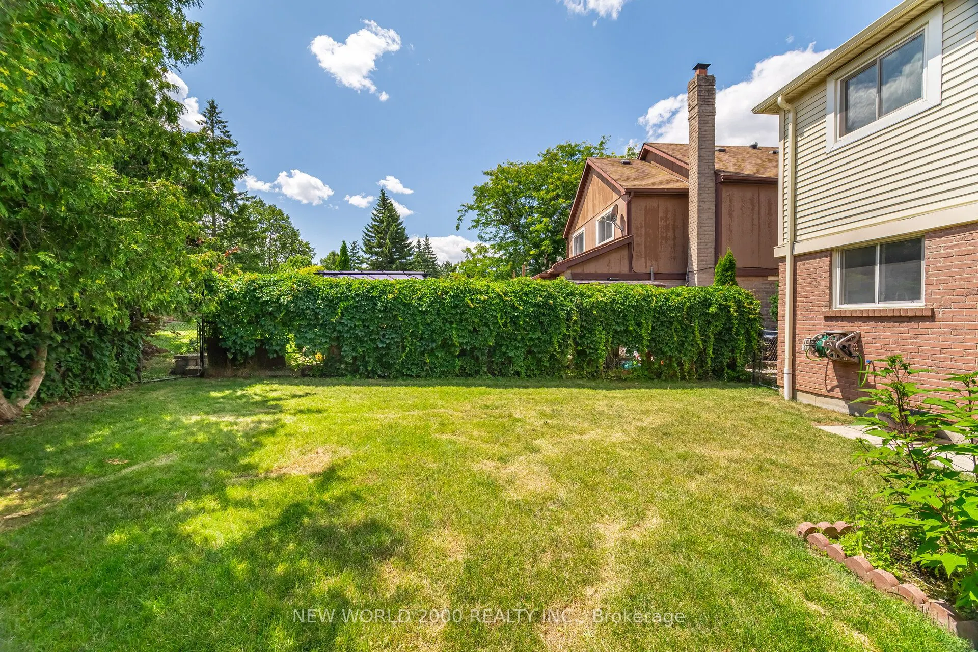 7221 Danton Promenade