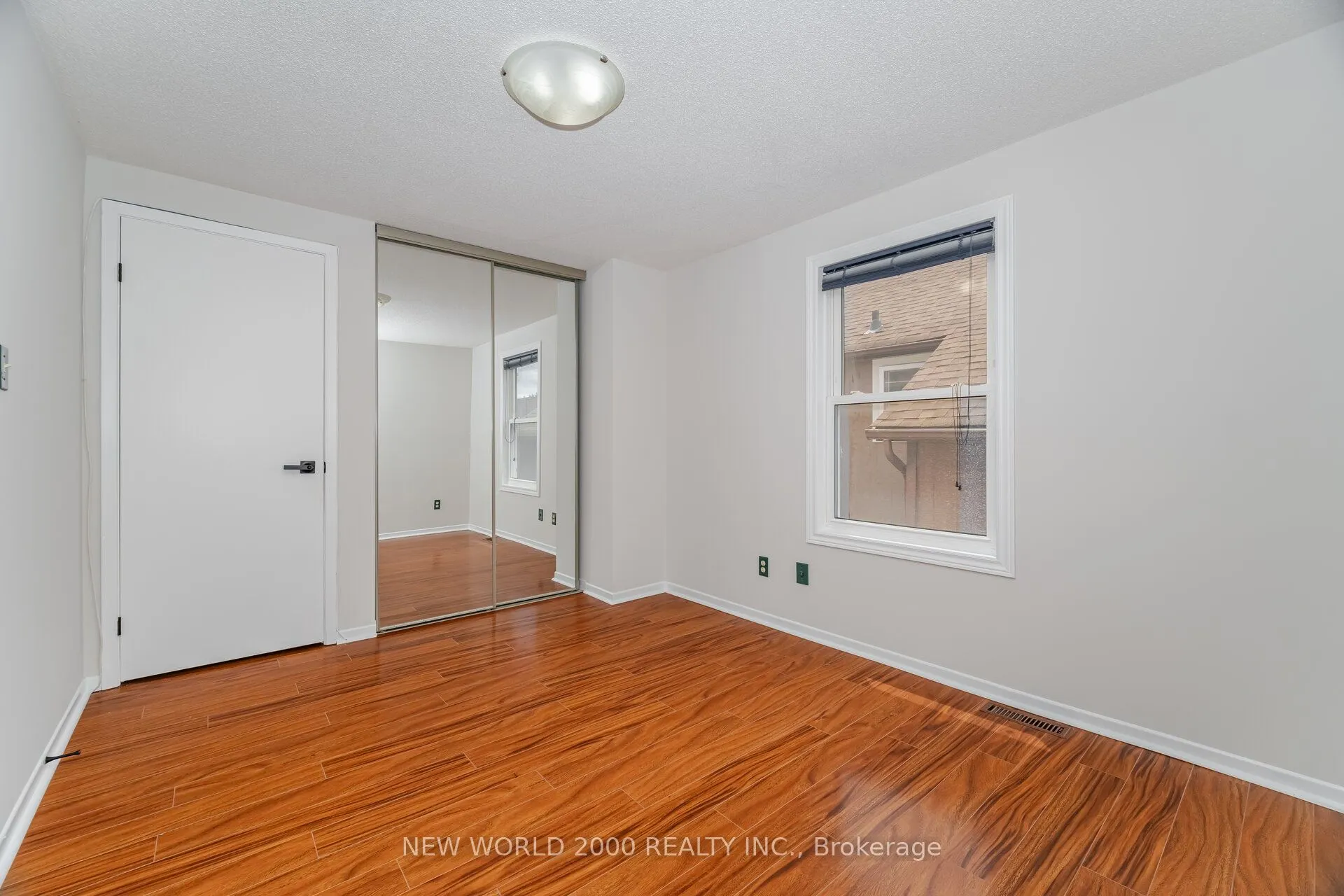 7221 Danton Promenade