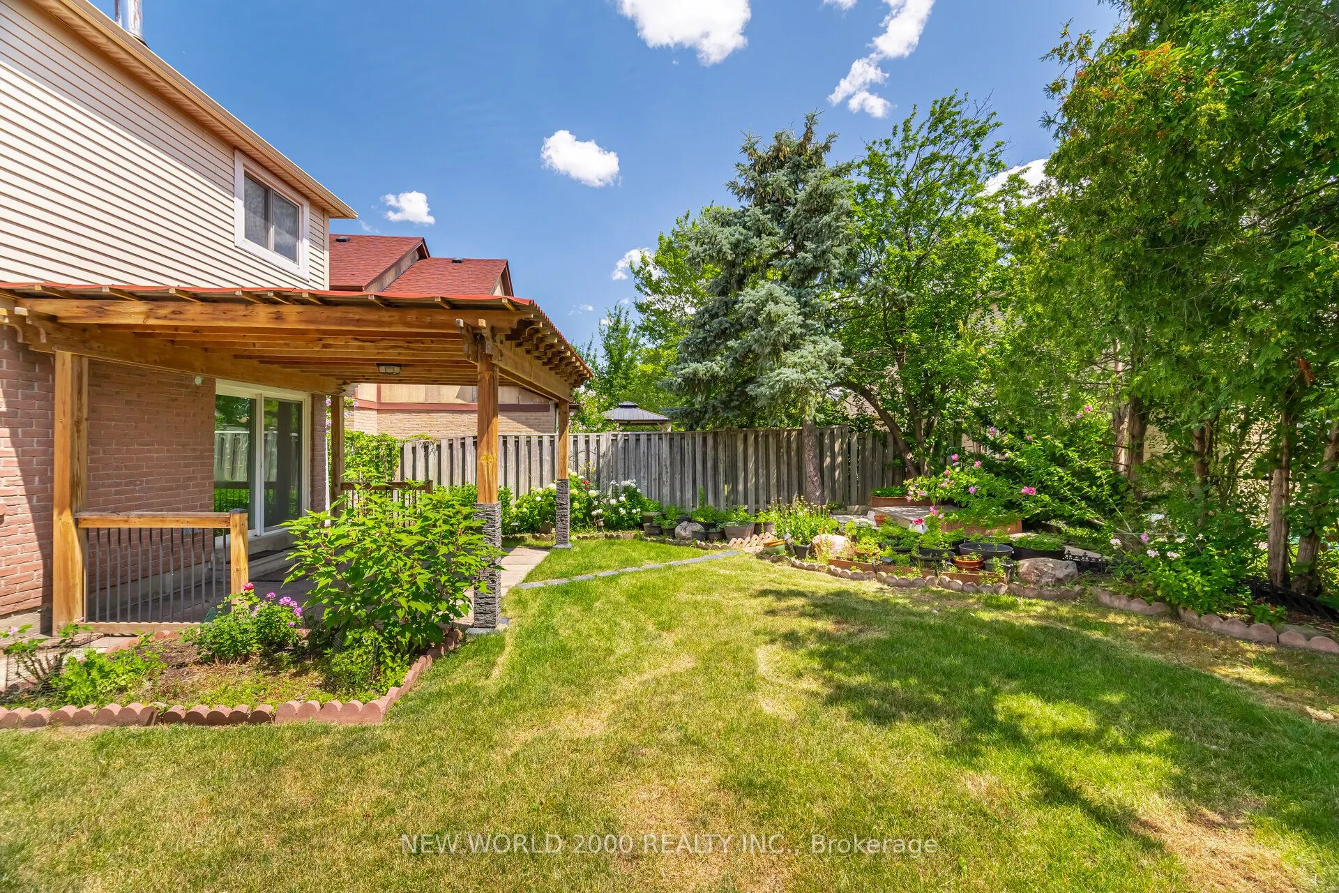 7221 Danton Promenade