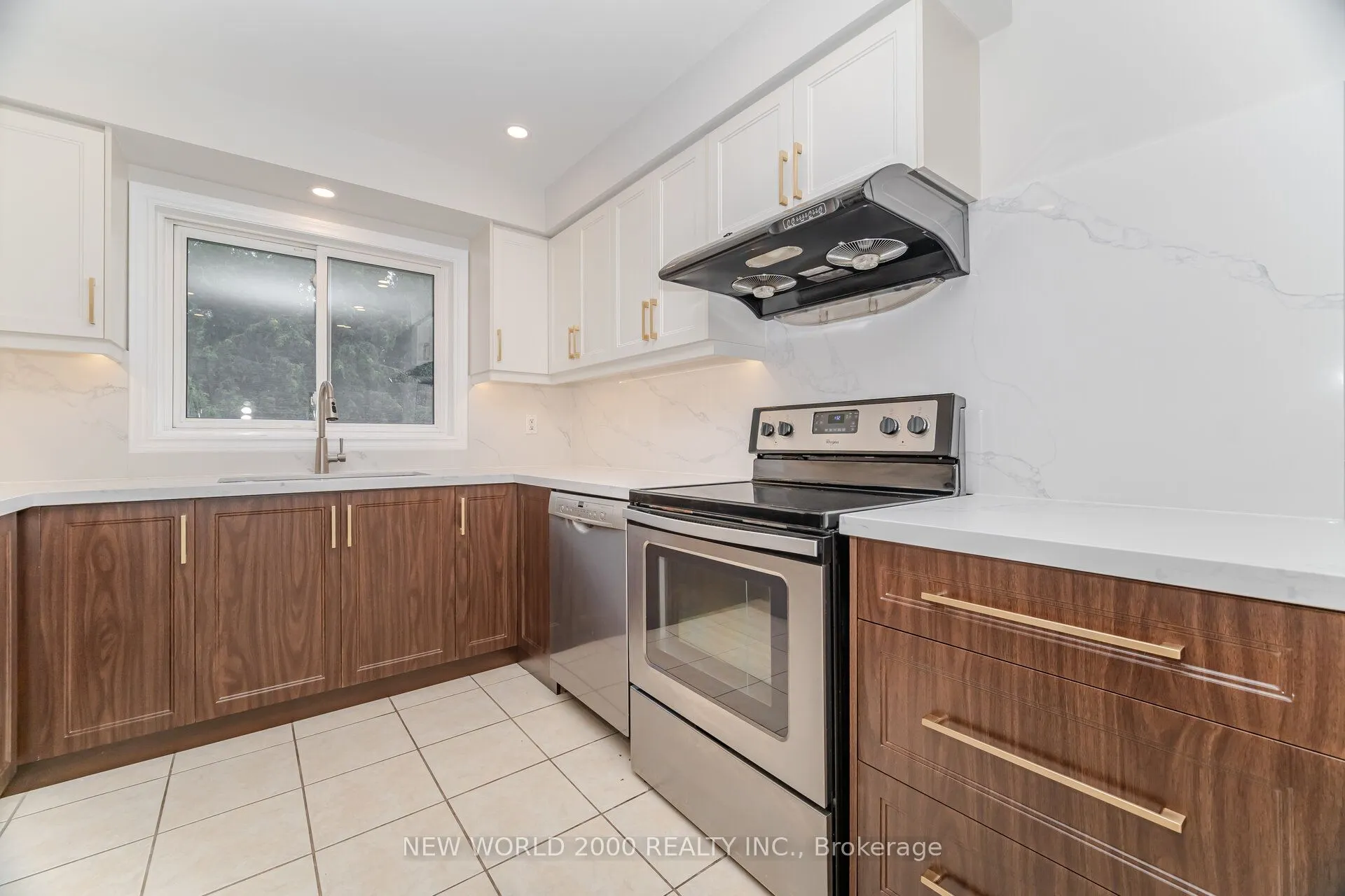 7221 Danton Promenade