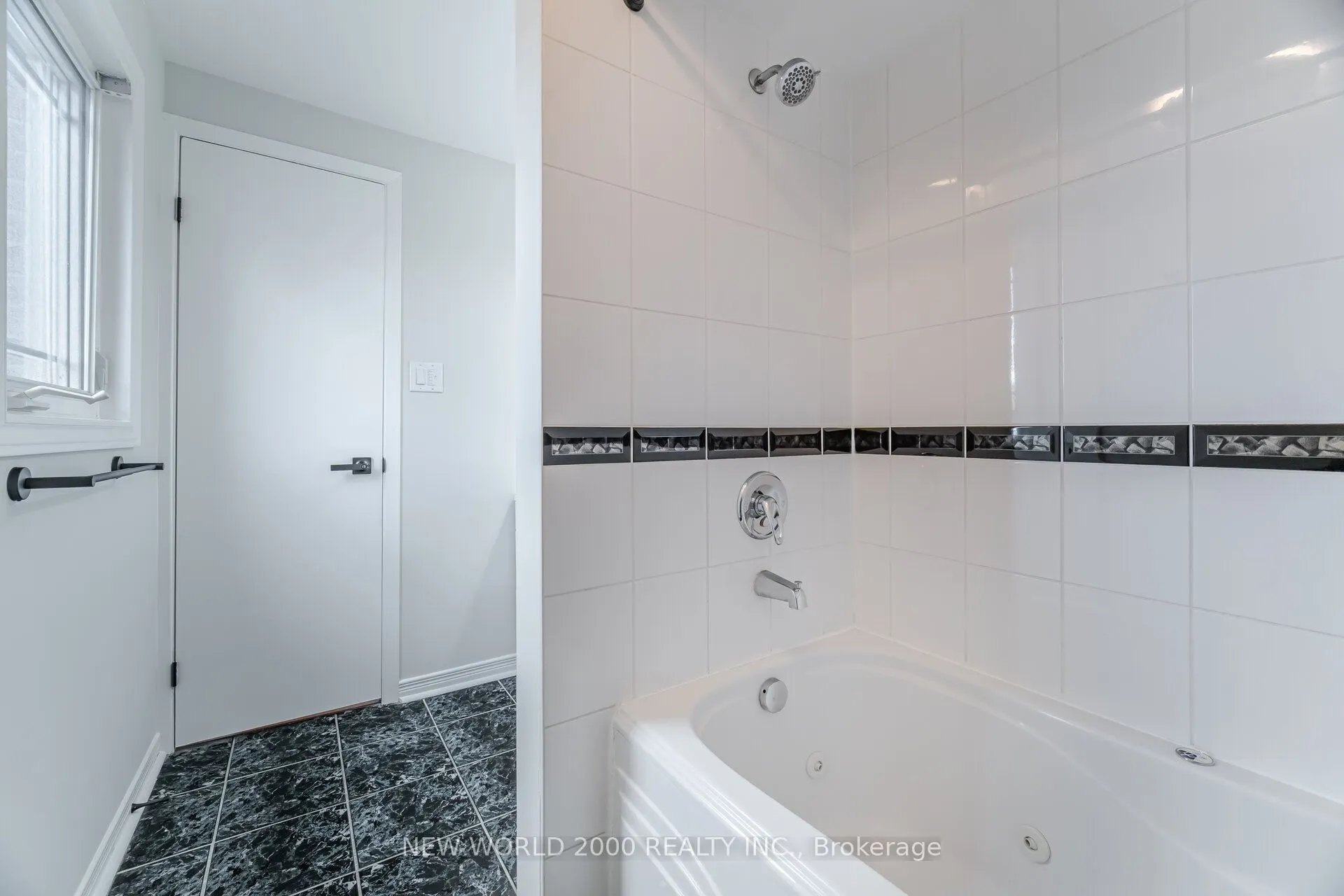 7221 Danton Promenade