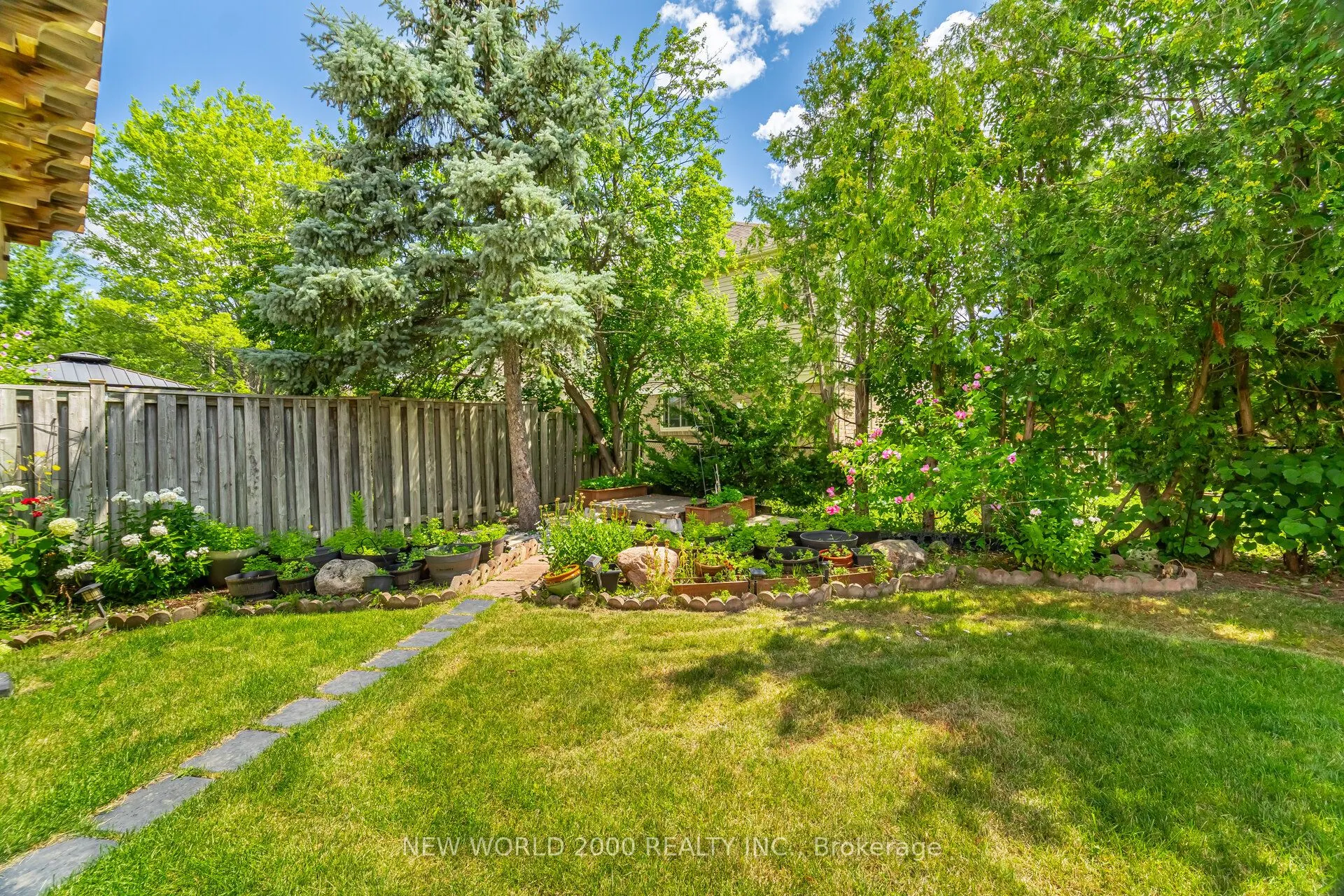 7221 Danton Promenade