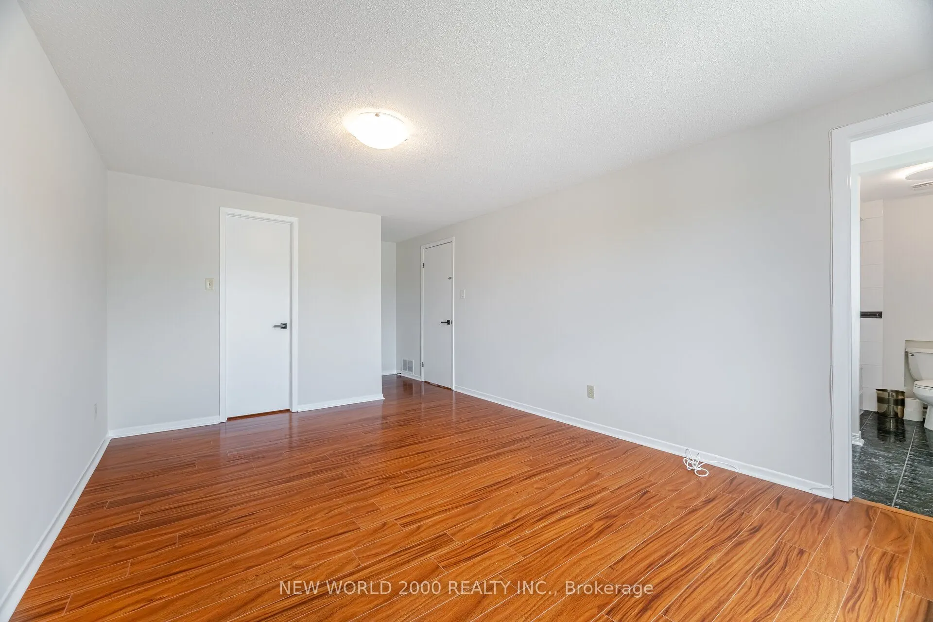 7221 Danton Promenade