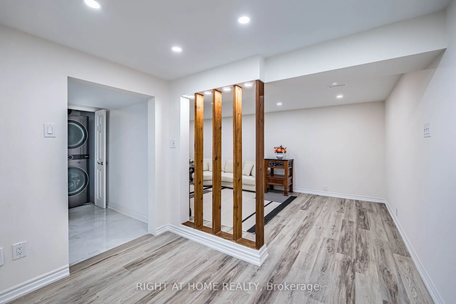 3981 Mahogany Row