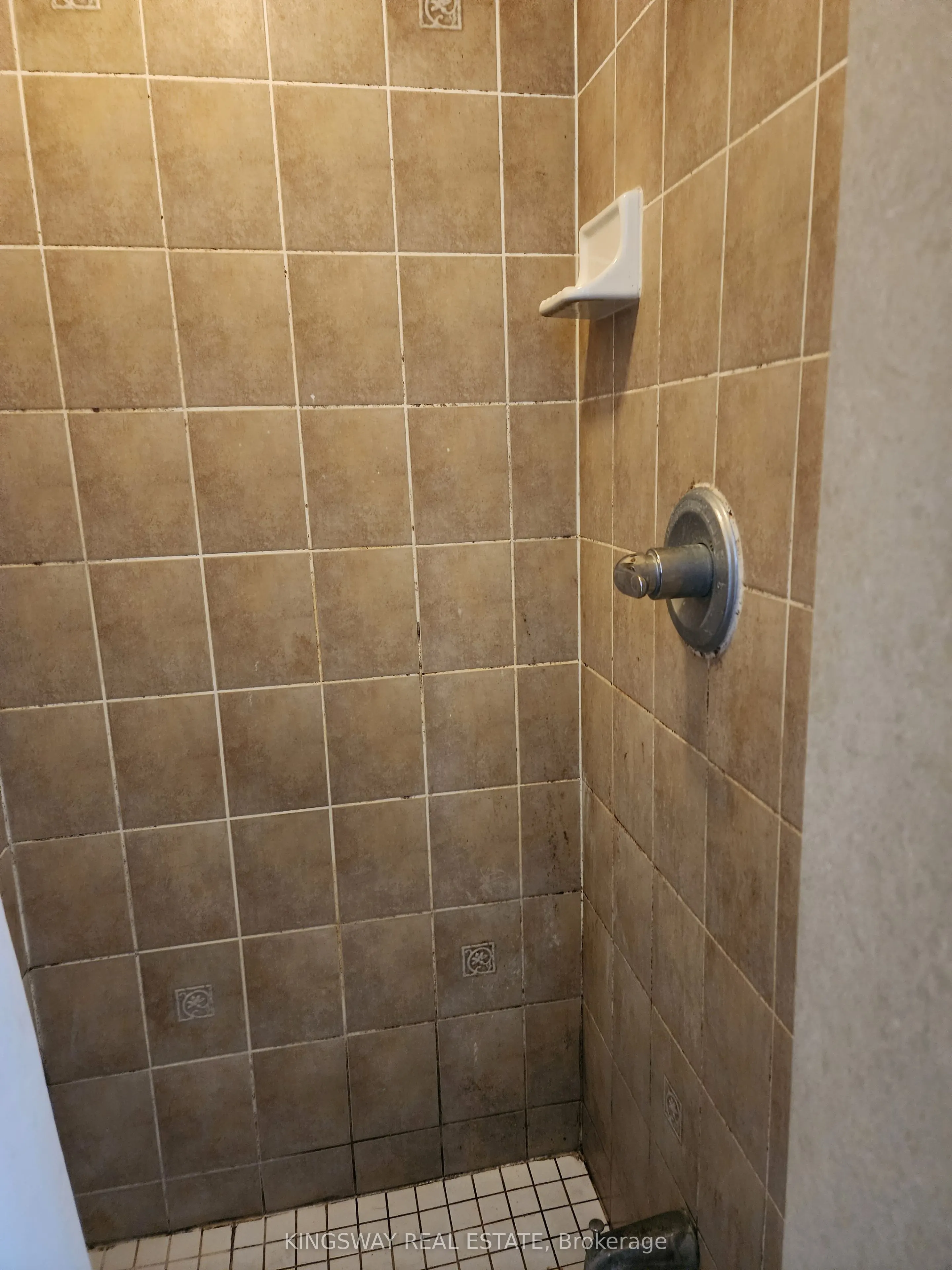 65 Pefferlaw Circle, #Upper