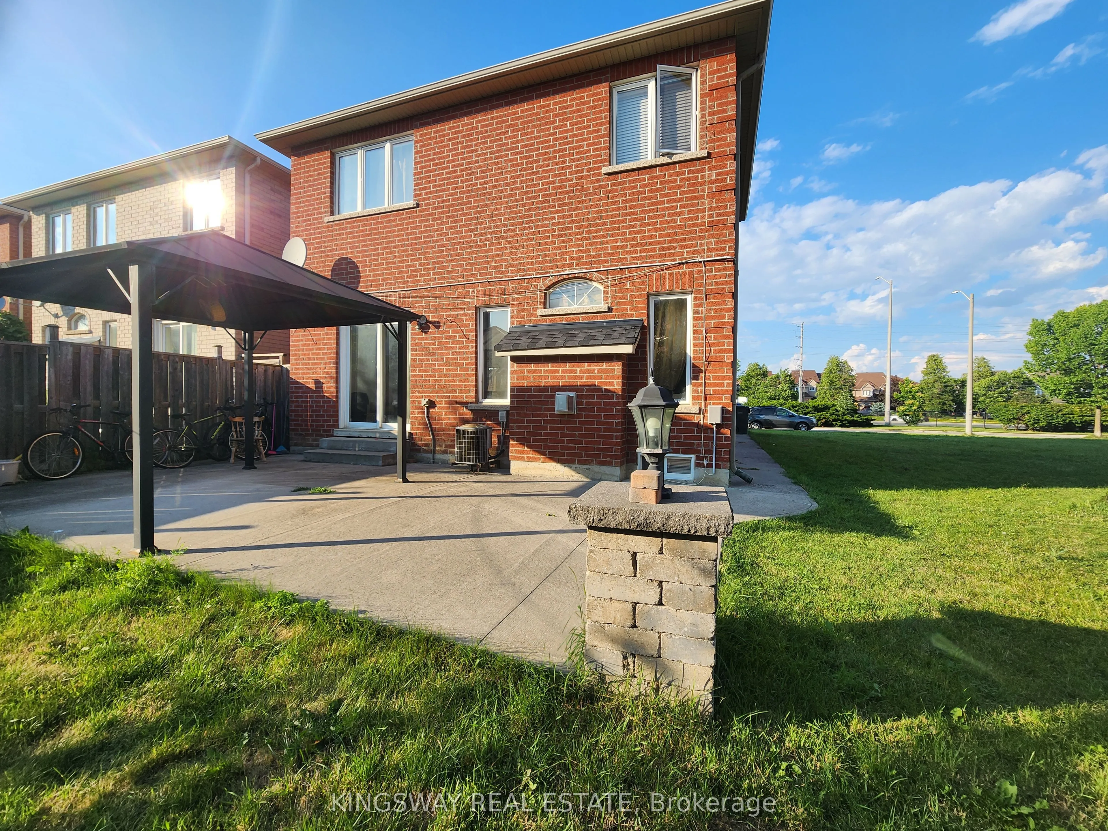65 Pefferlaw Circle, #Upper