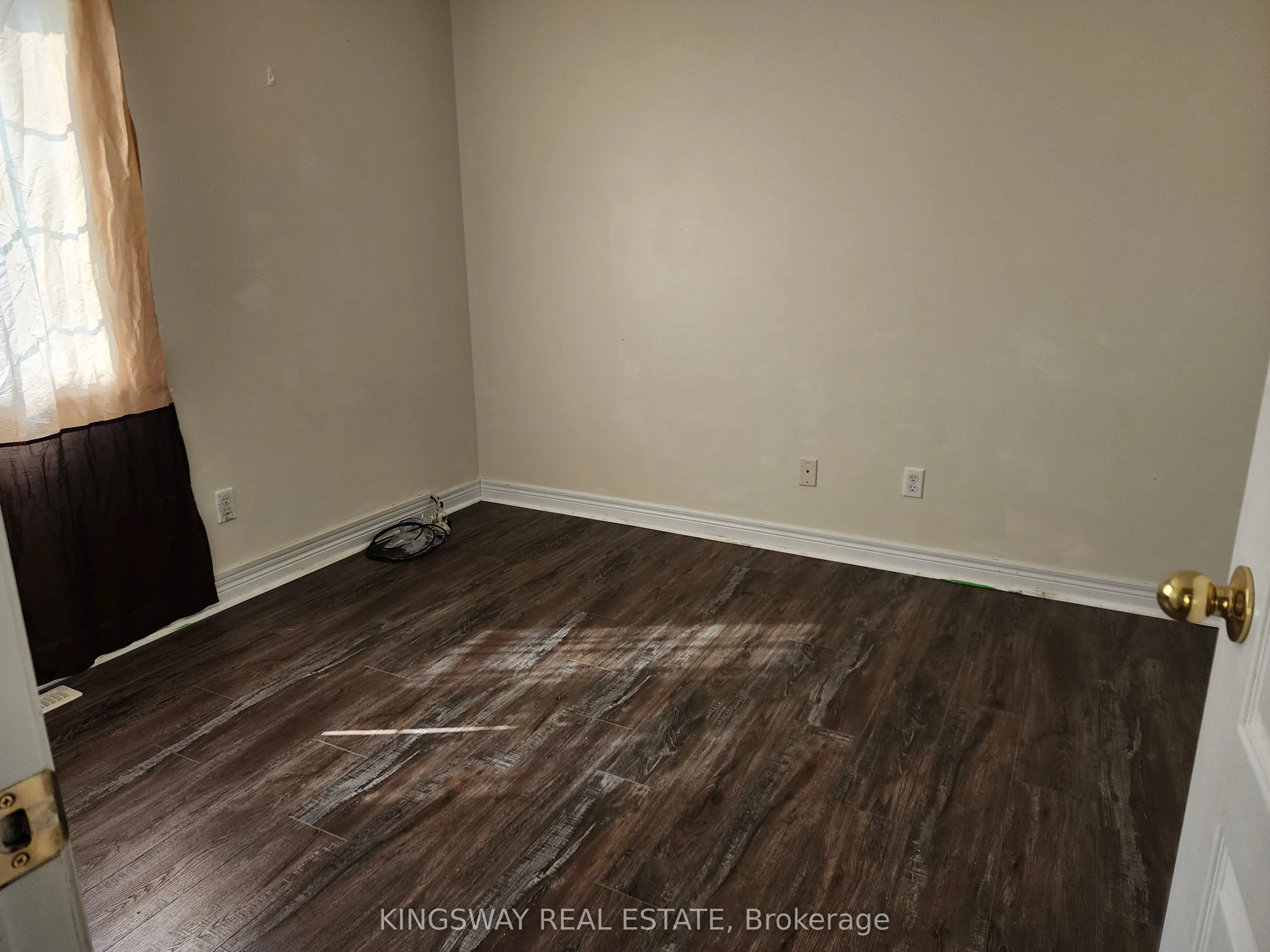 65 Pefferlaw Circle, #Upper