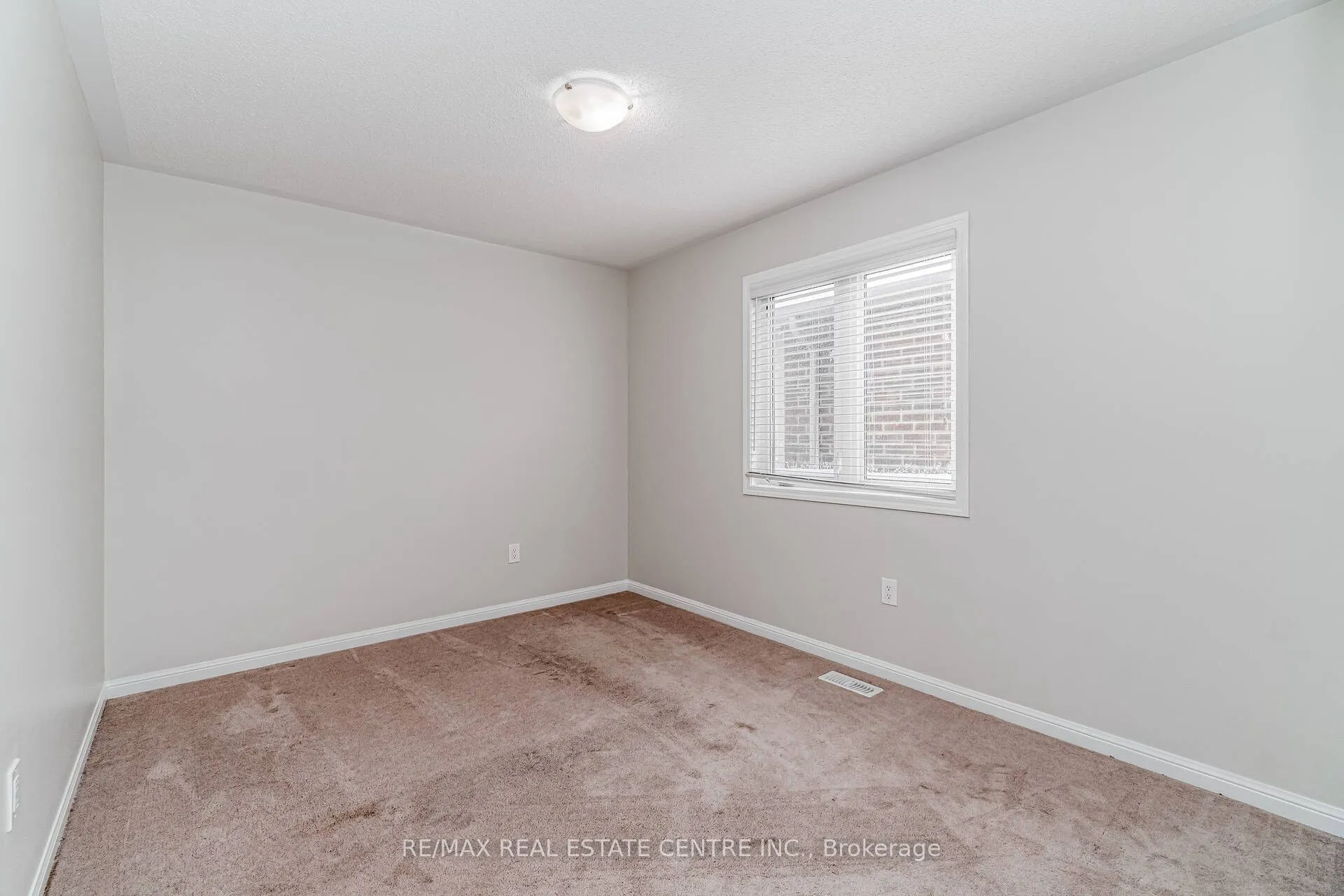 989 Farmstead Drive