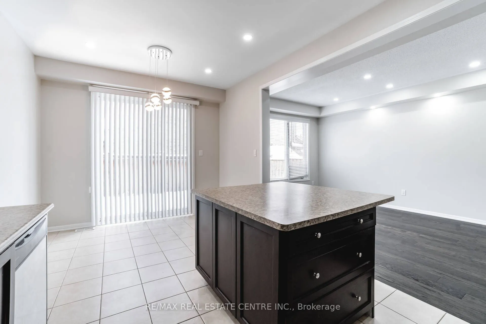 989 Farmstead Drive