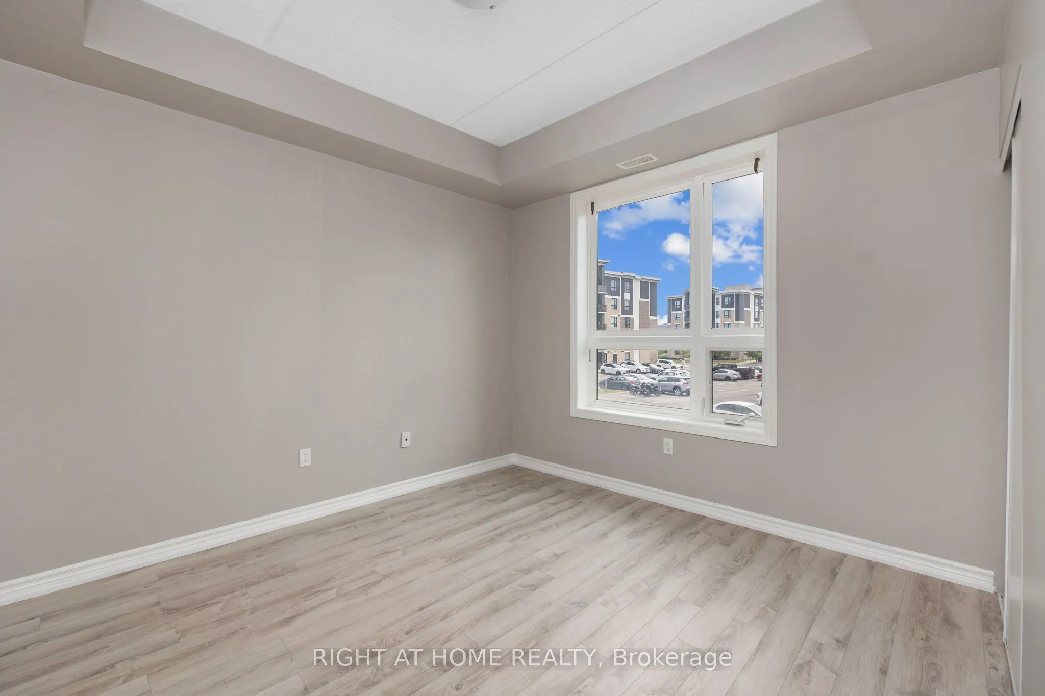 640 Sauve Street, #222