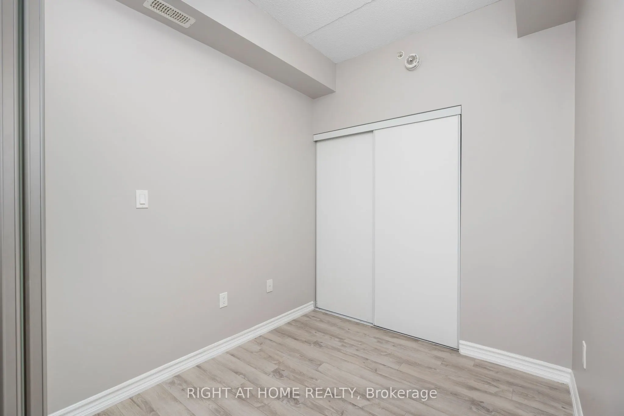 640 Sauve Street, #222
