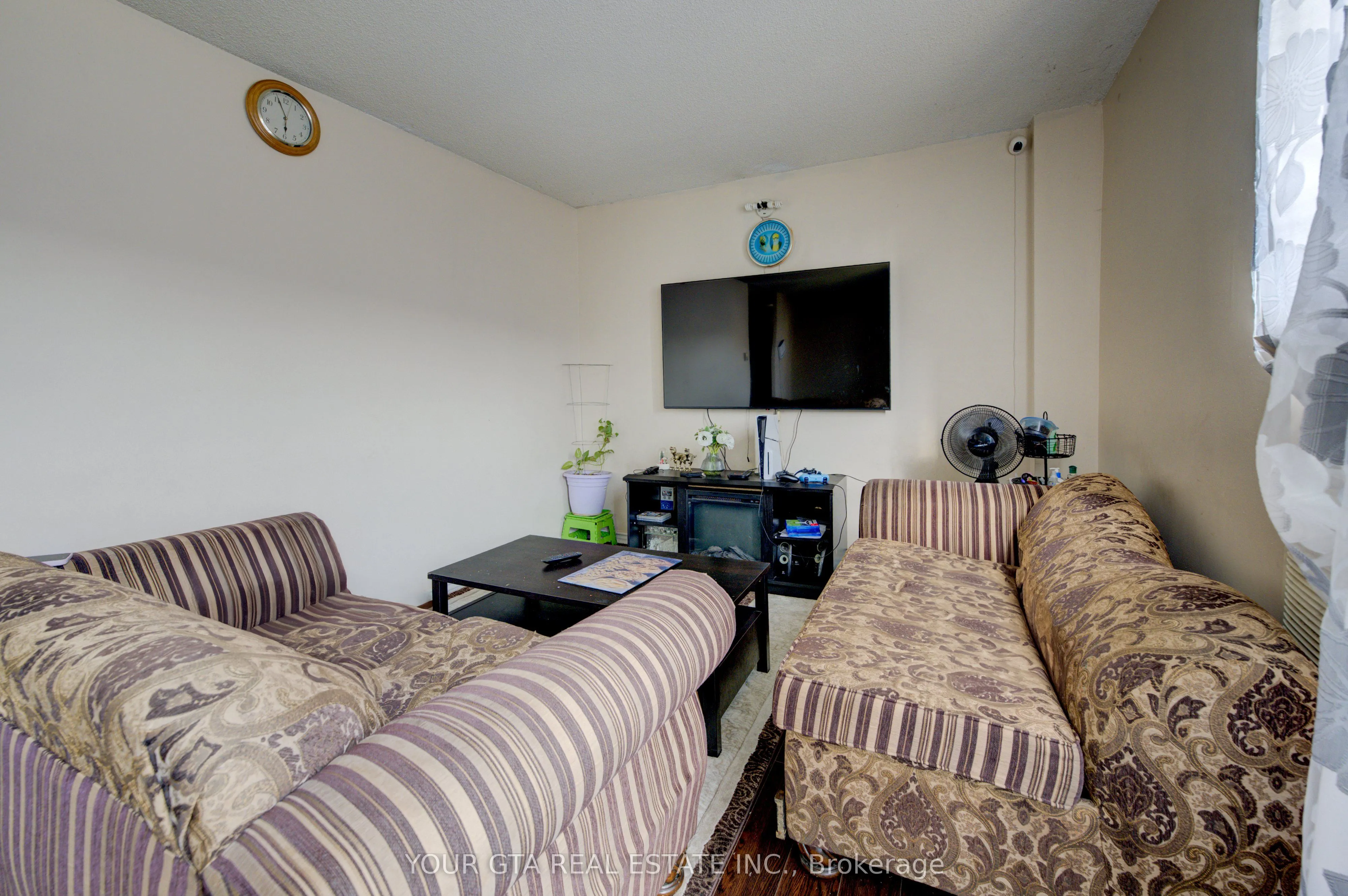 1055 B Forestwood Drive, #122