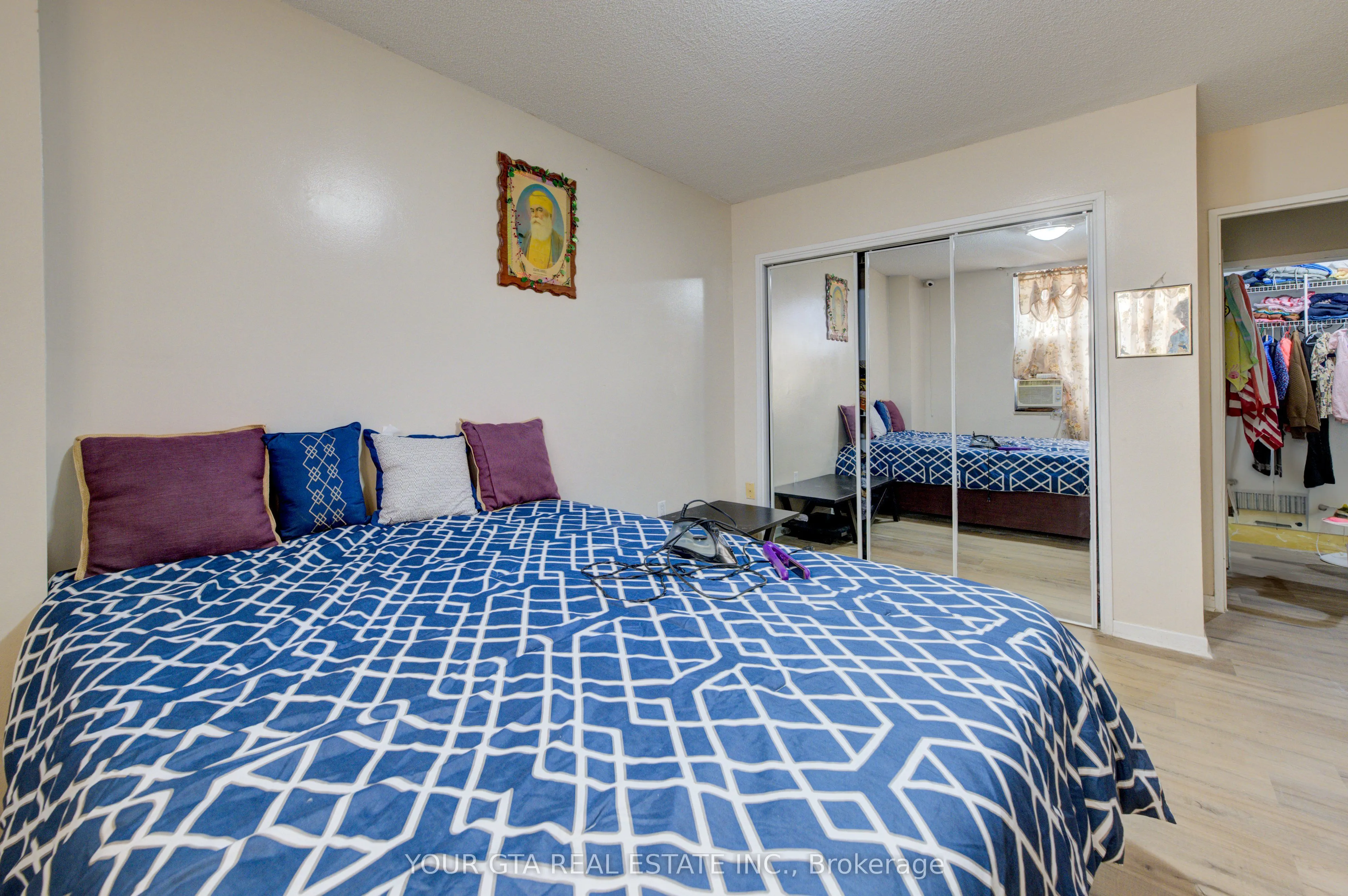 1055 B Forestwood Drive, #122
